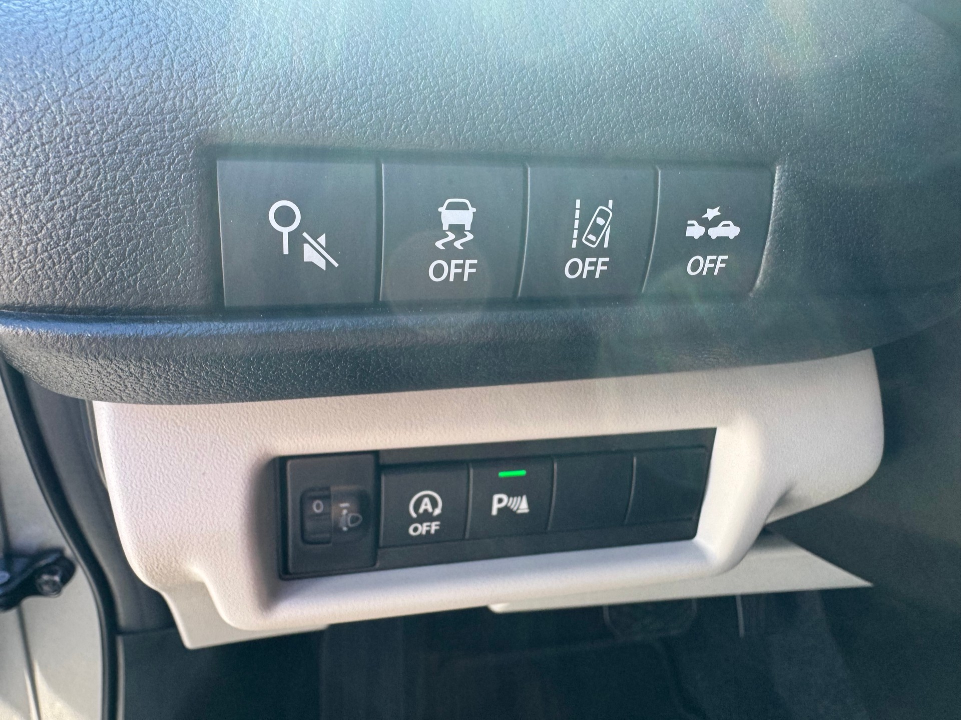 SUZUKI Swift 1.2 Compact Top Hybrid CVT-image-10