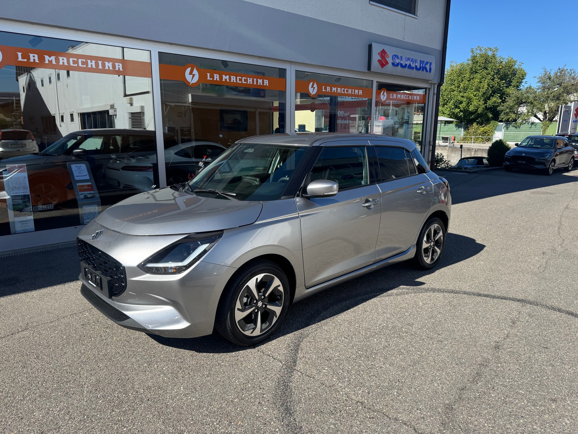 SUZUKI Swift 1.2 Compact Top Hybrid CVT-image-0