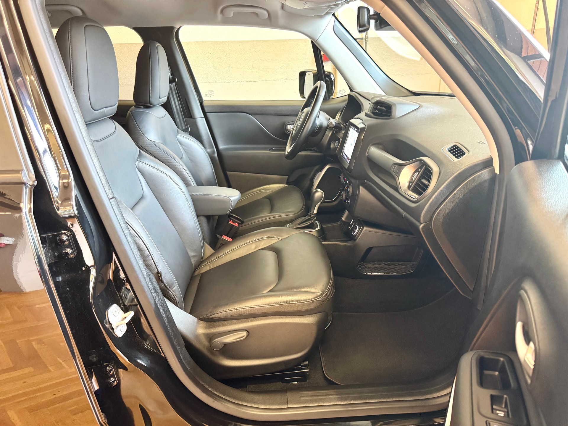 JEEP Renegade 1.5 MHEV Swiss Limited Plus-image-20