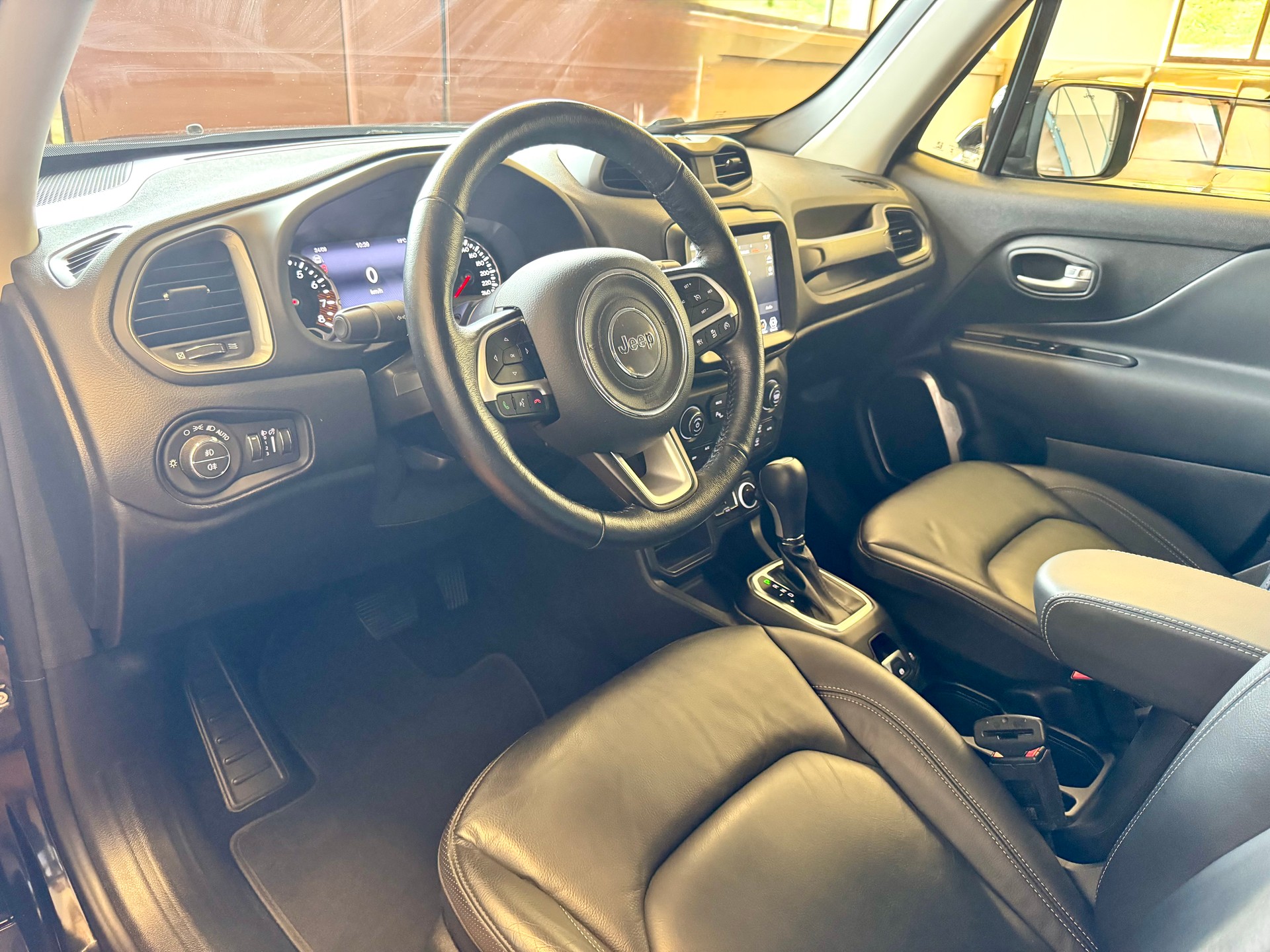 JEEP Renegade 1.5 MHEV Swiss Limited Plus-image-15