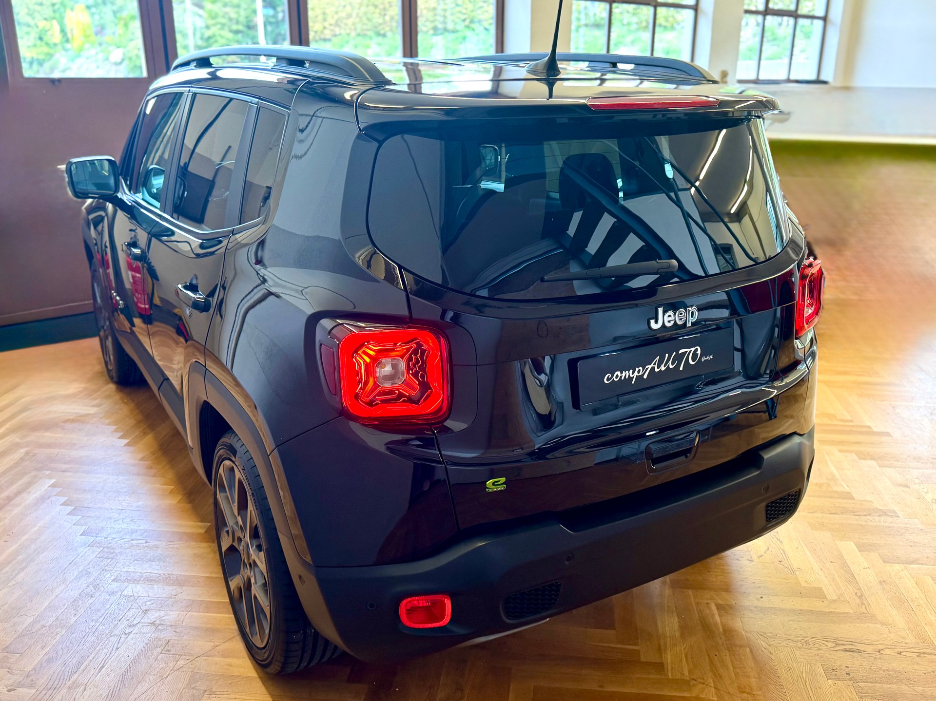 JEEP Renegade 1.5 MHEV Swiss Limited Plus-image-9