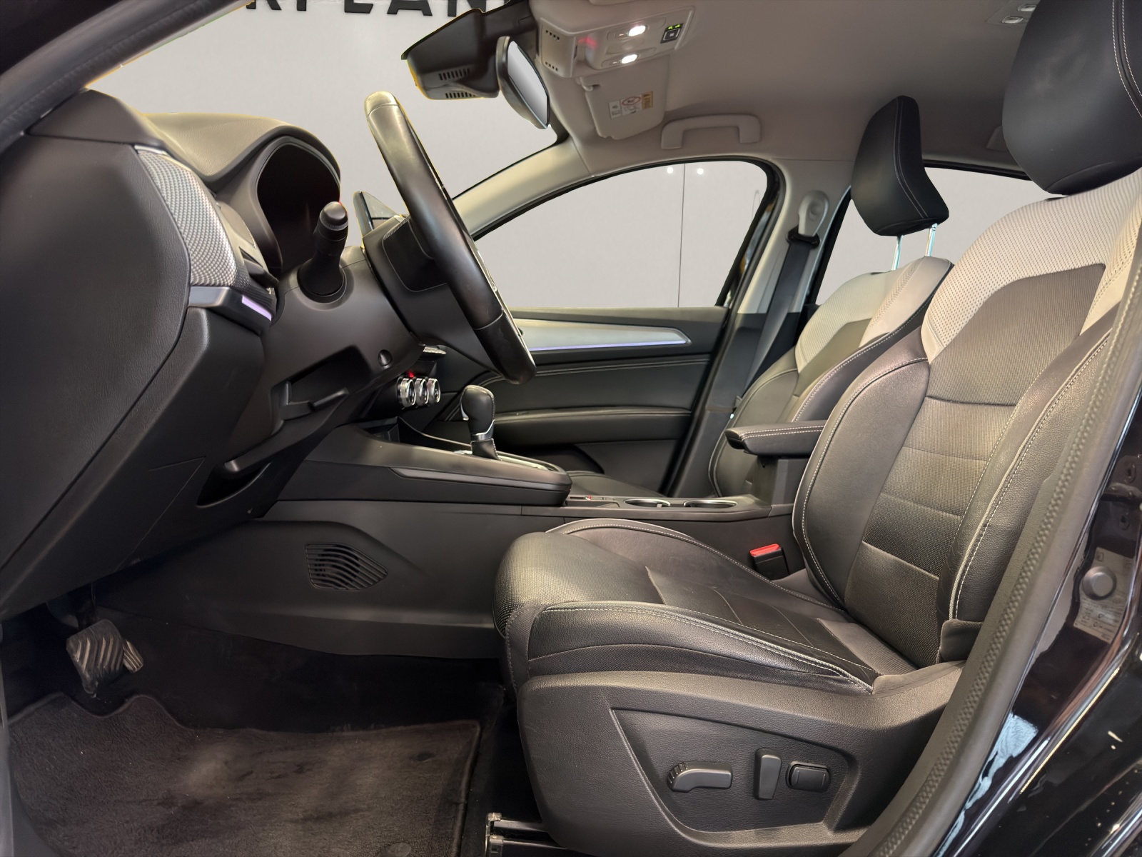 RENAULT Arkana 1.6 E-Tech Intens-image-4