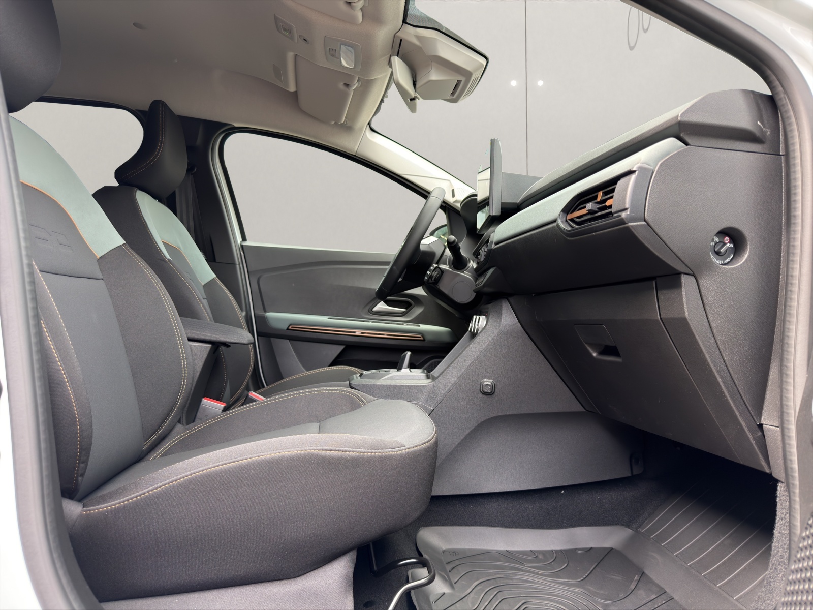 DACIA Jogger 1.8 Hybrid Extreme 7P-image-14