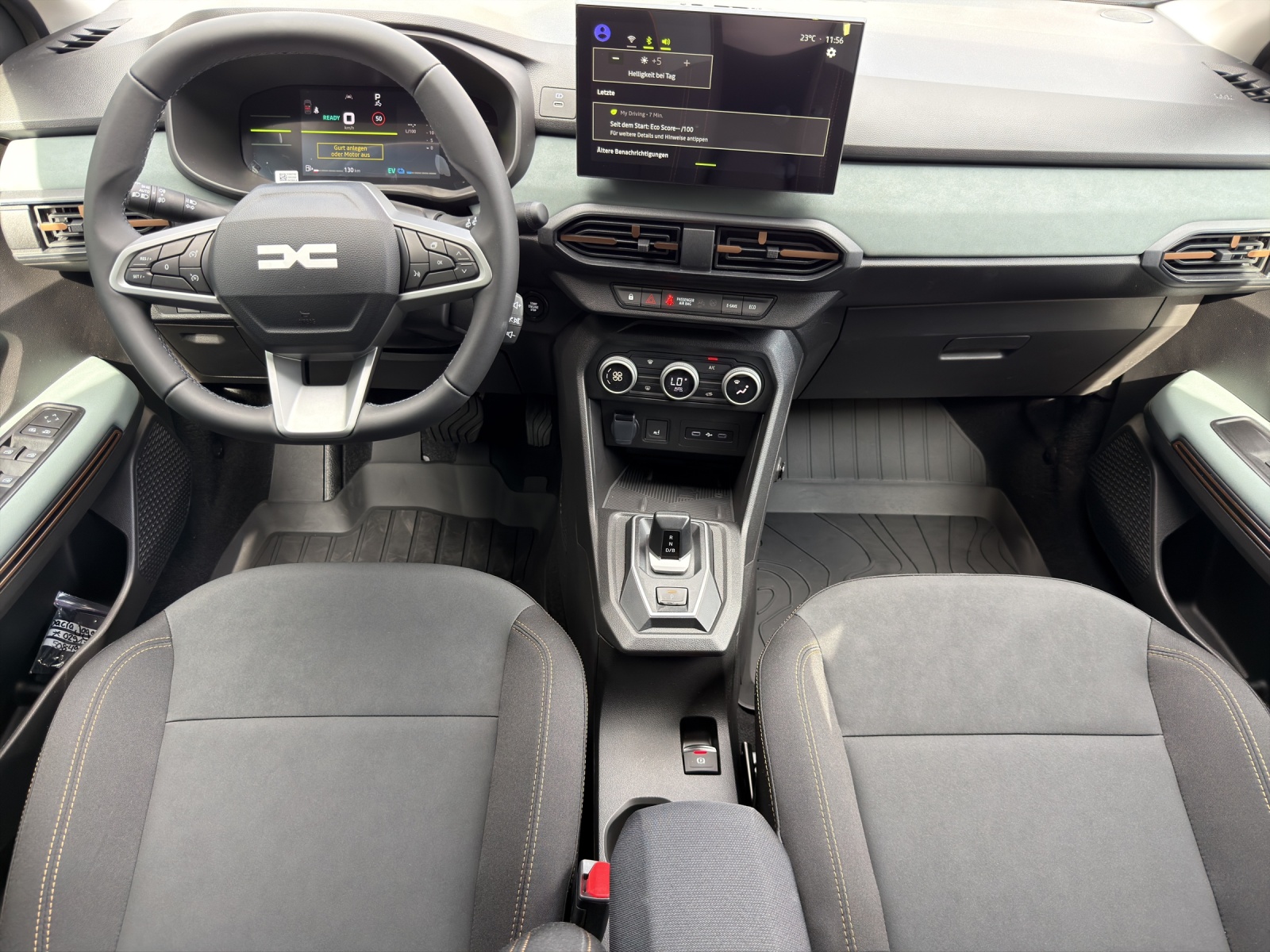 DACIA Jogger 1.8 Hybrid Extreme 7P-image-8
