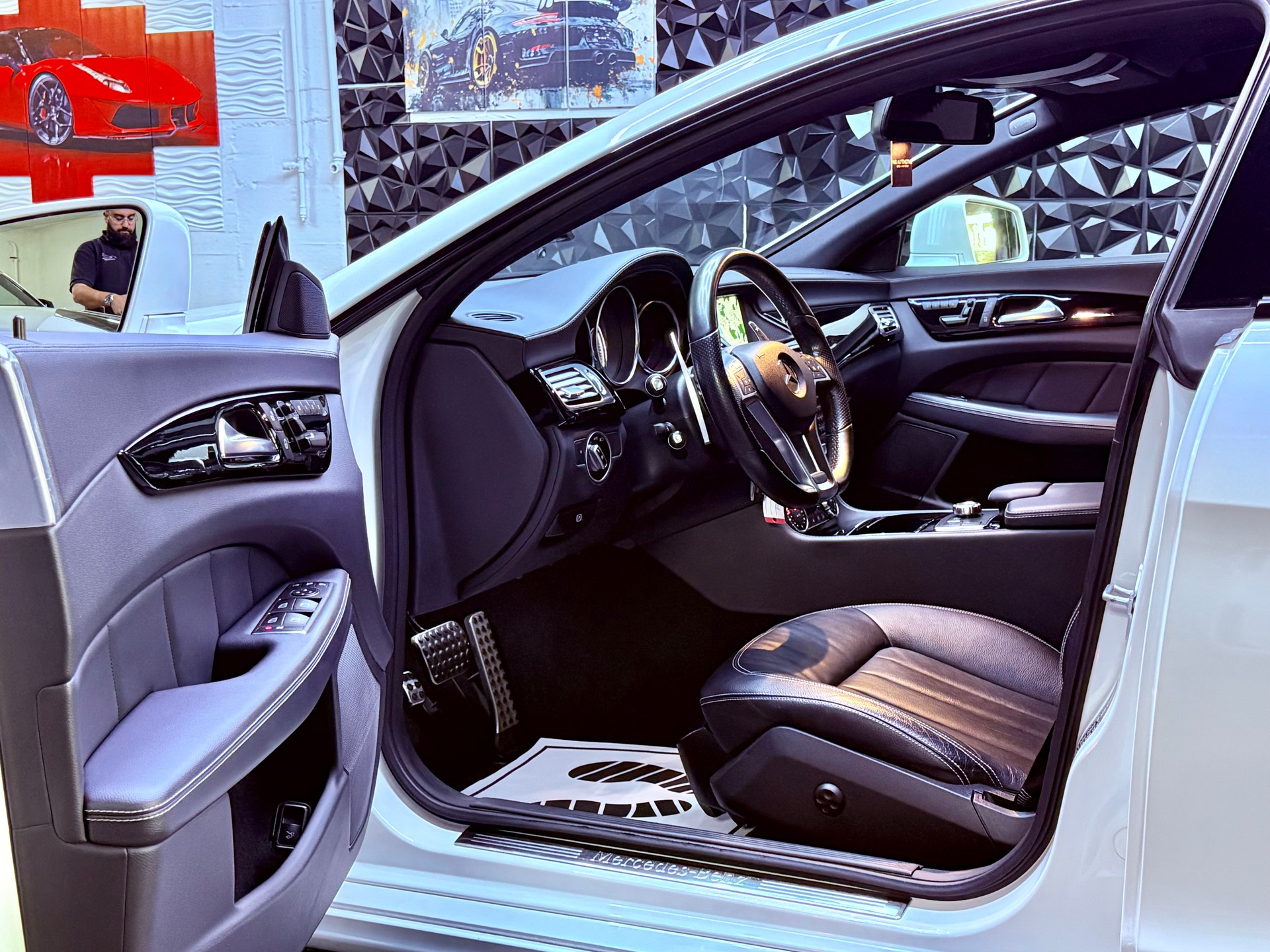 MERCEDES-BENZ CLS 350 CDI 7G-Tronic AMG Line-image-14