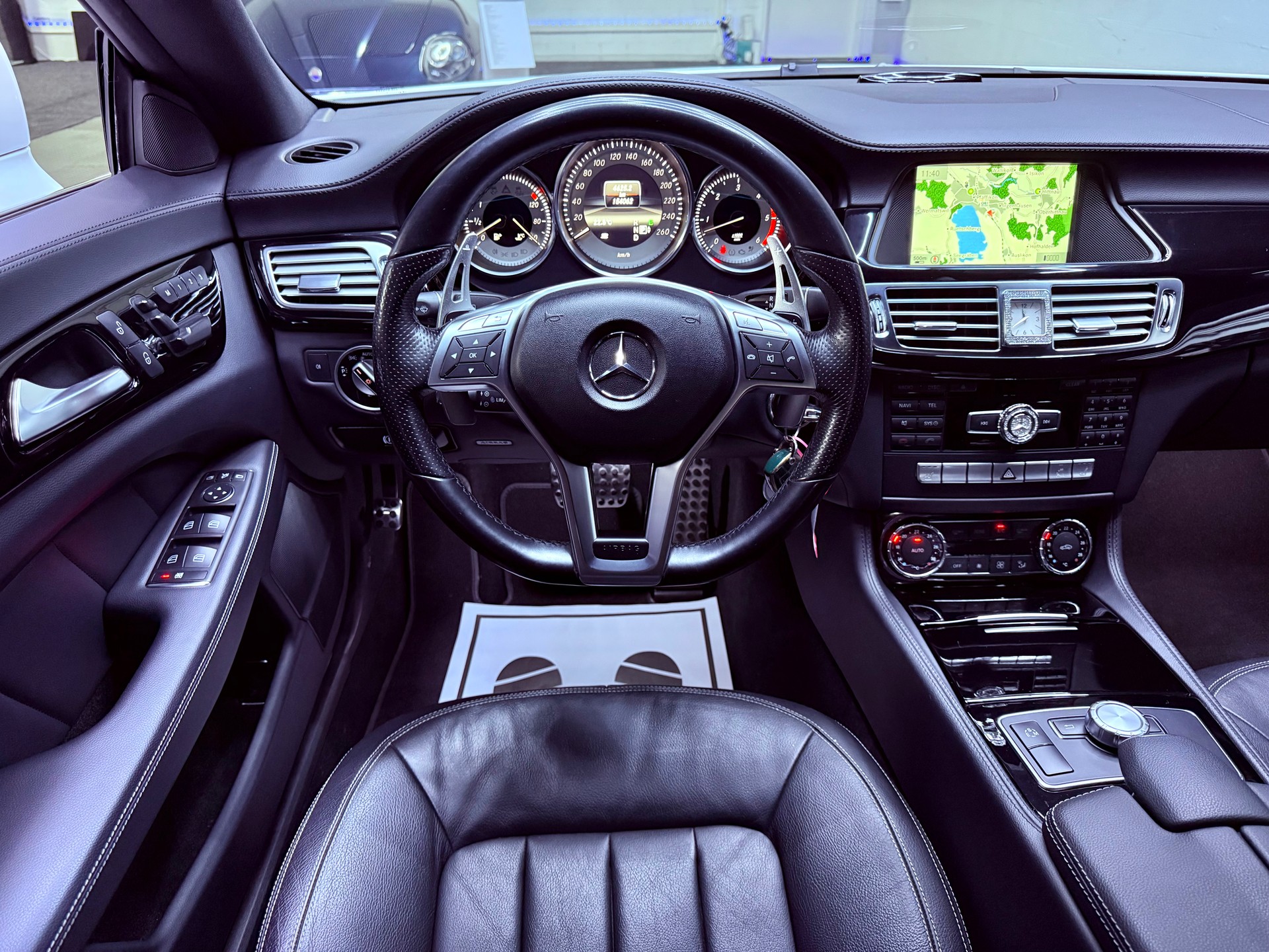 MERCEDES-BENZ CLS 350 CDI 7G-Tronic AMG Line-image-12
