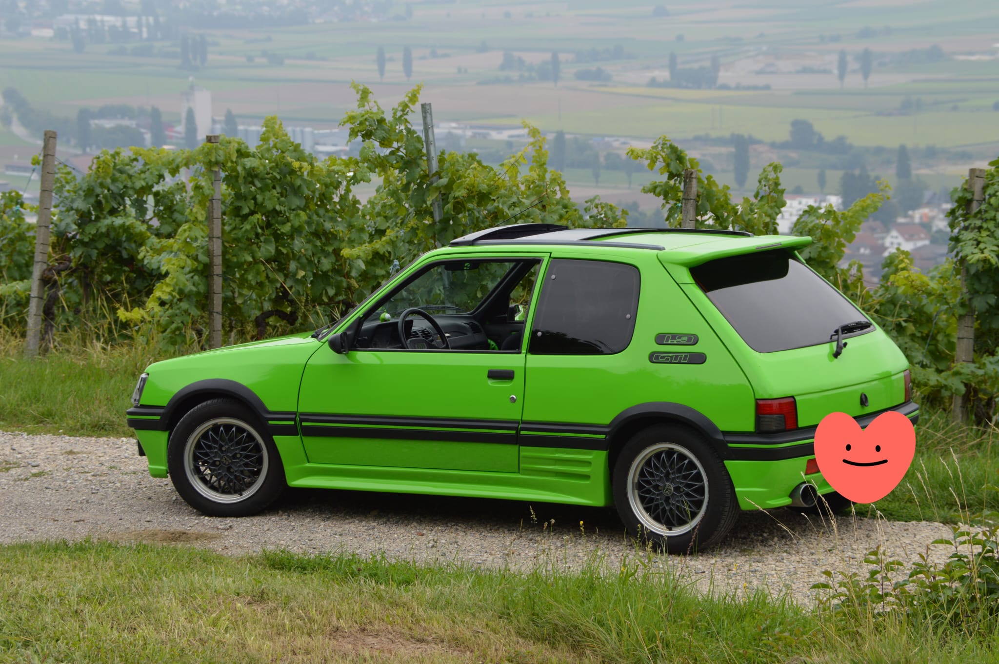Car photo