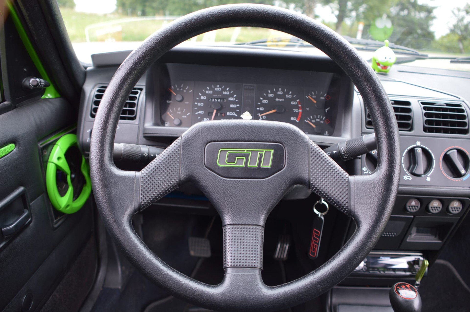 PEUGEOT 1.9 GTi-image-4