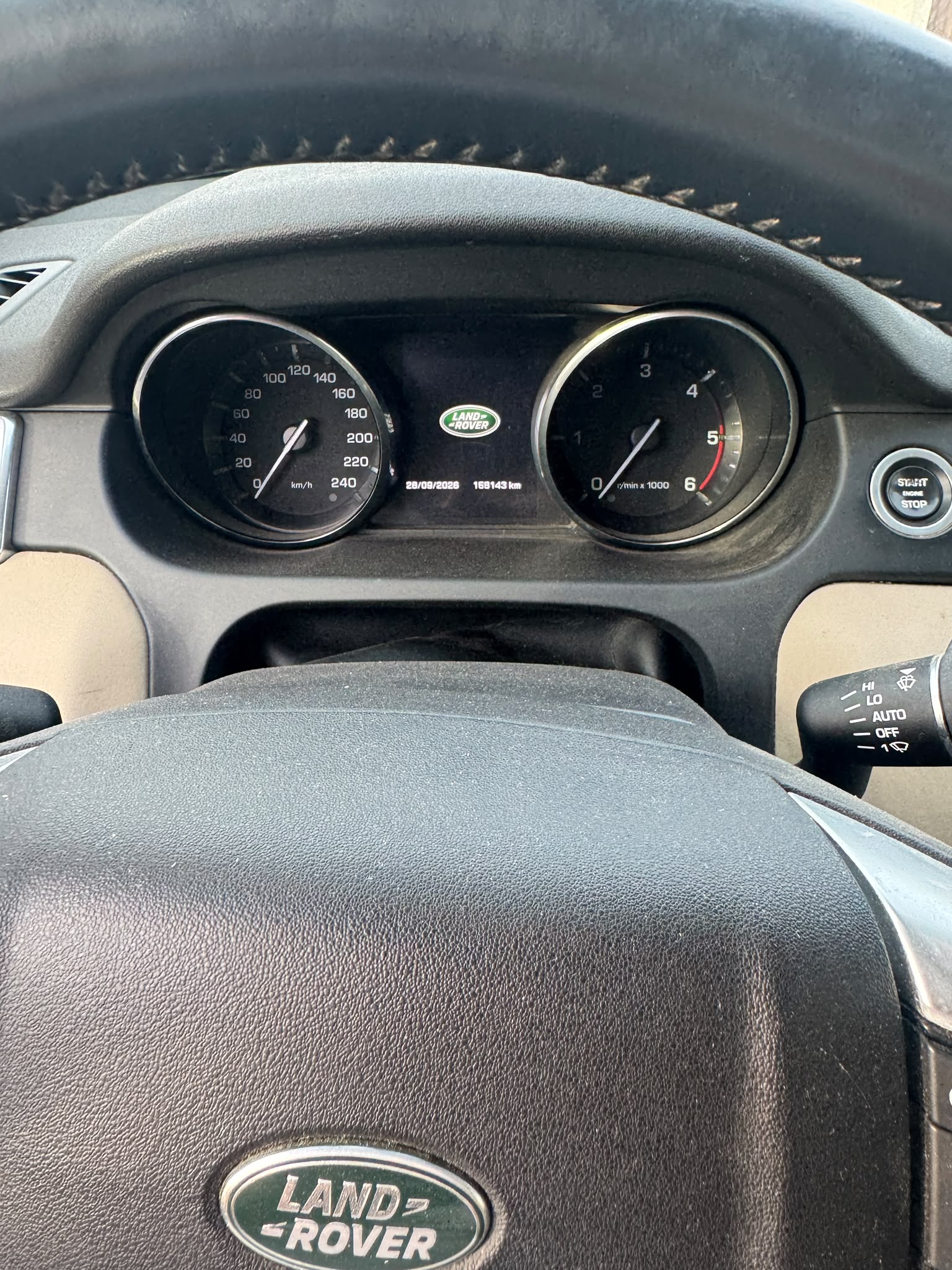 LAND ROVER Discovery Sport 2.0 TD4 SE AT9-image-8