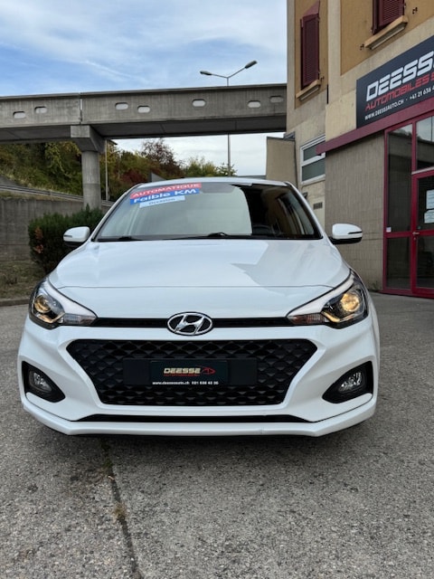 HYUNDAI i20 Active 1.0 T-GDi Amplia DCT-image-2