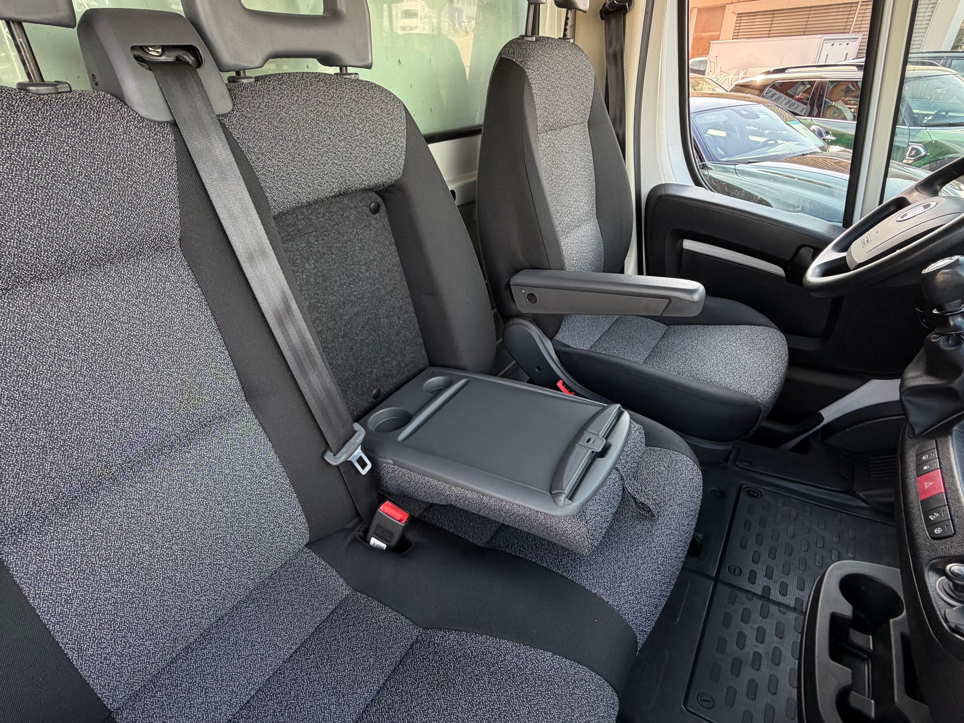 FIAT Ducato 35 2.3 MJ H3 Koffer mit Flügeltüren*Rückfahrkamera*Ab MFK*-image-15