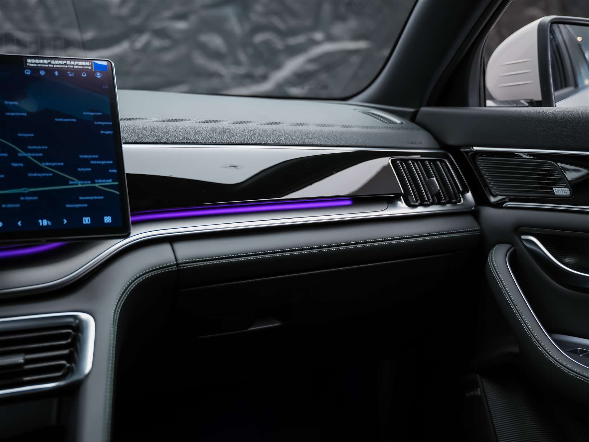 BYD Seal U DM-i Design AWD *SOFORT Verfügbar*Werksgarantie*Lenkradheizung*Sitzbelüftung*360° Kamera*-image-22