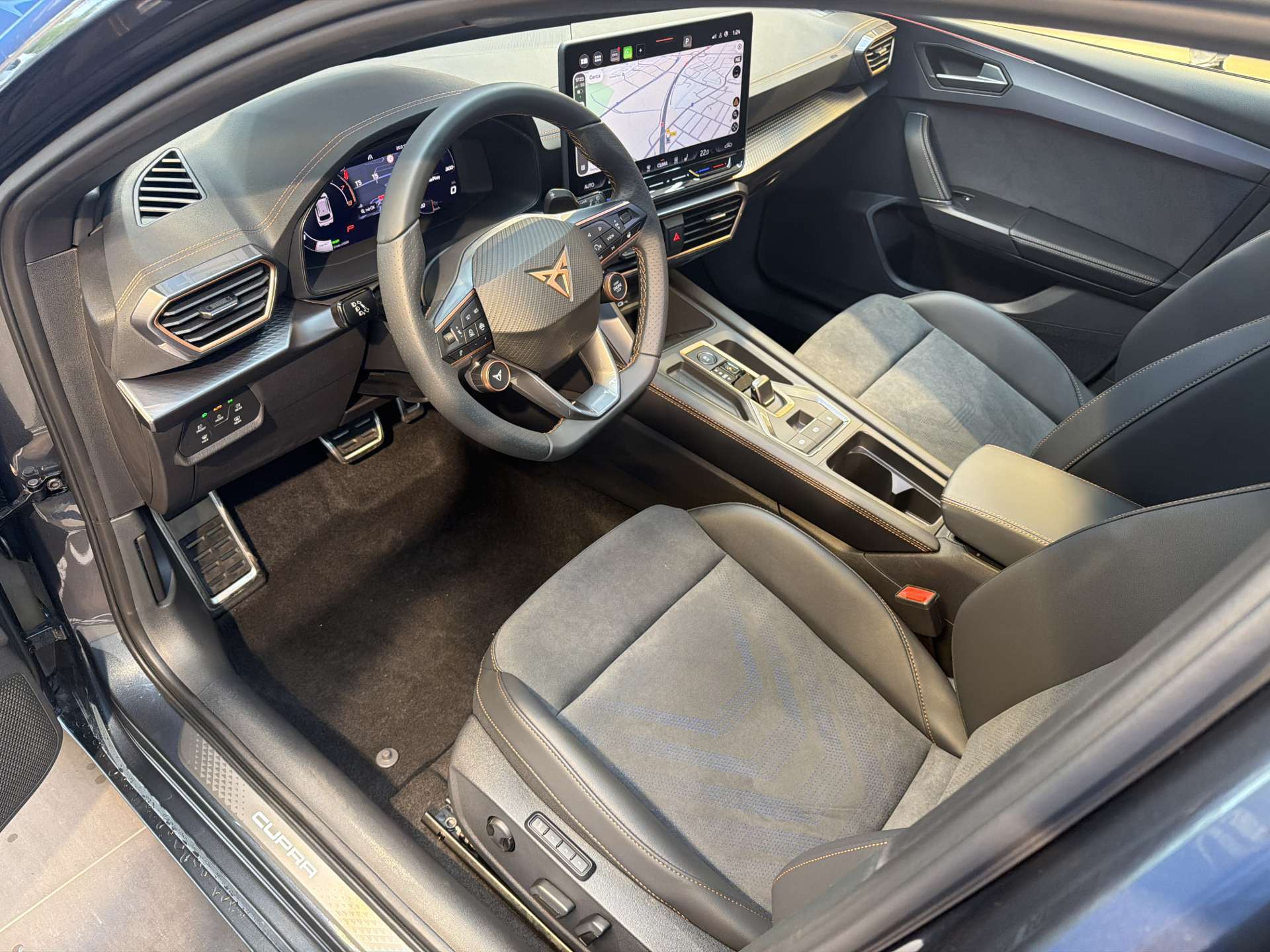 CUPRA LEON ST 1.5 eTSi DSG-Automat-image-5