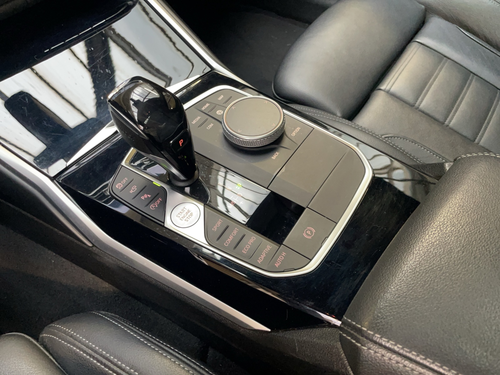 BMW M340i xDrive Steptronic-image-24