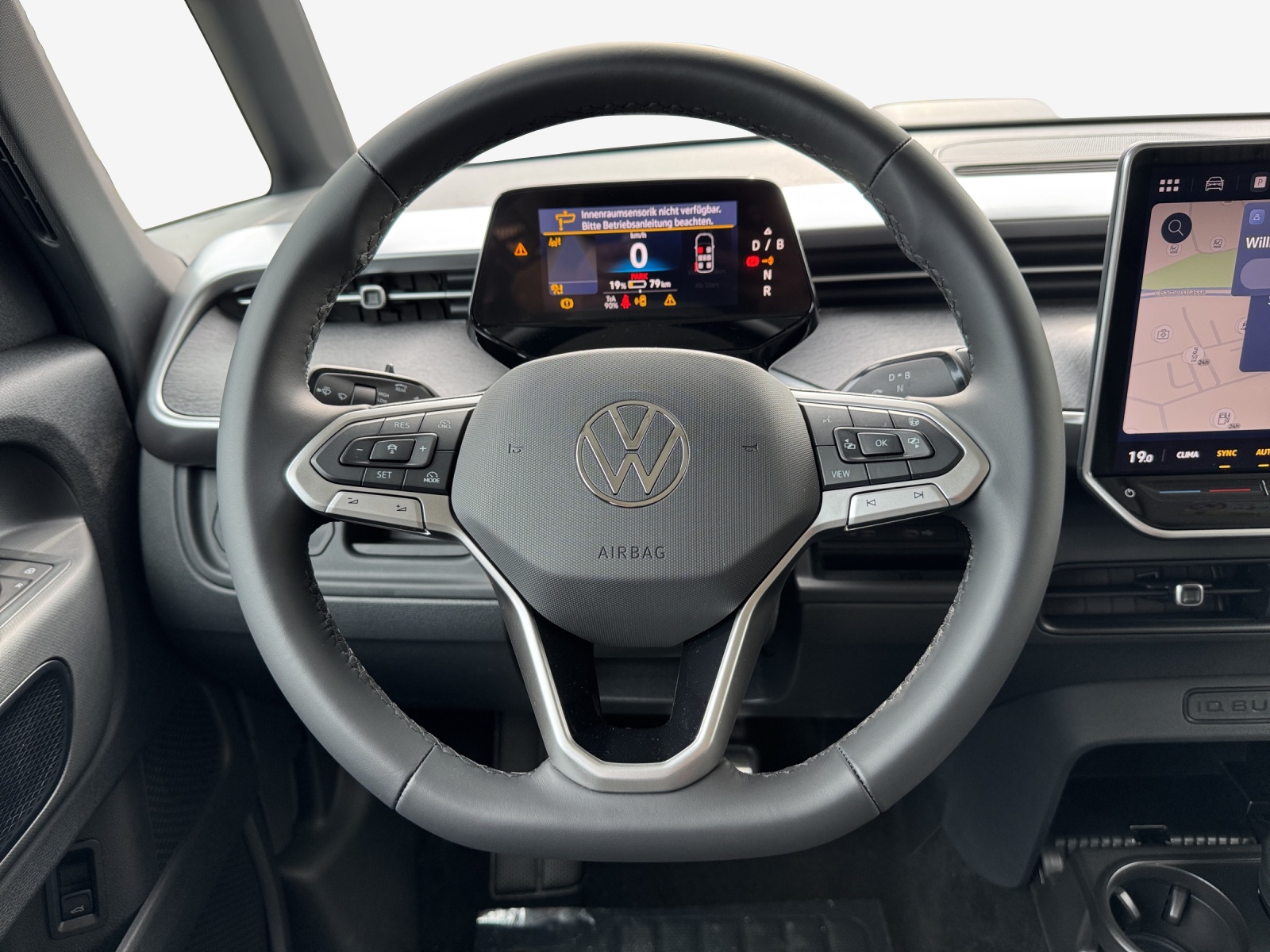 VW ID.Buzz LWB Pro 4 Motion-image-9