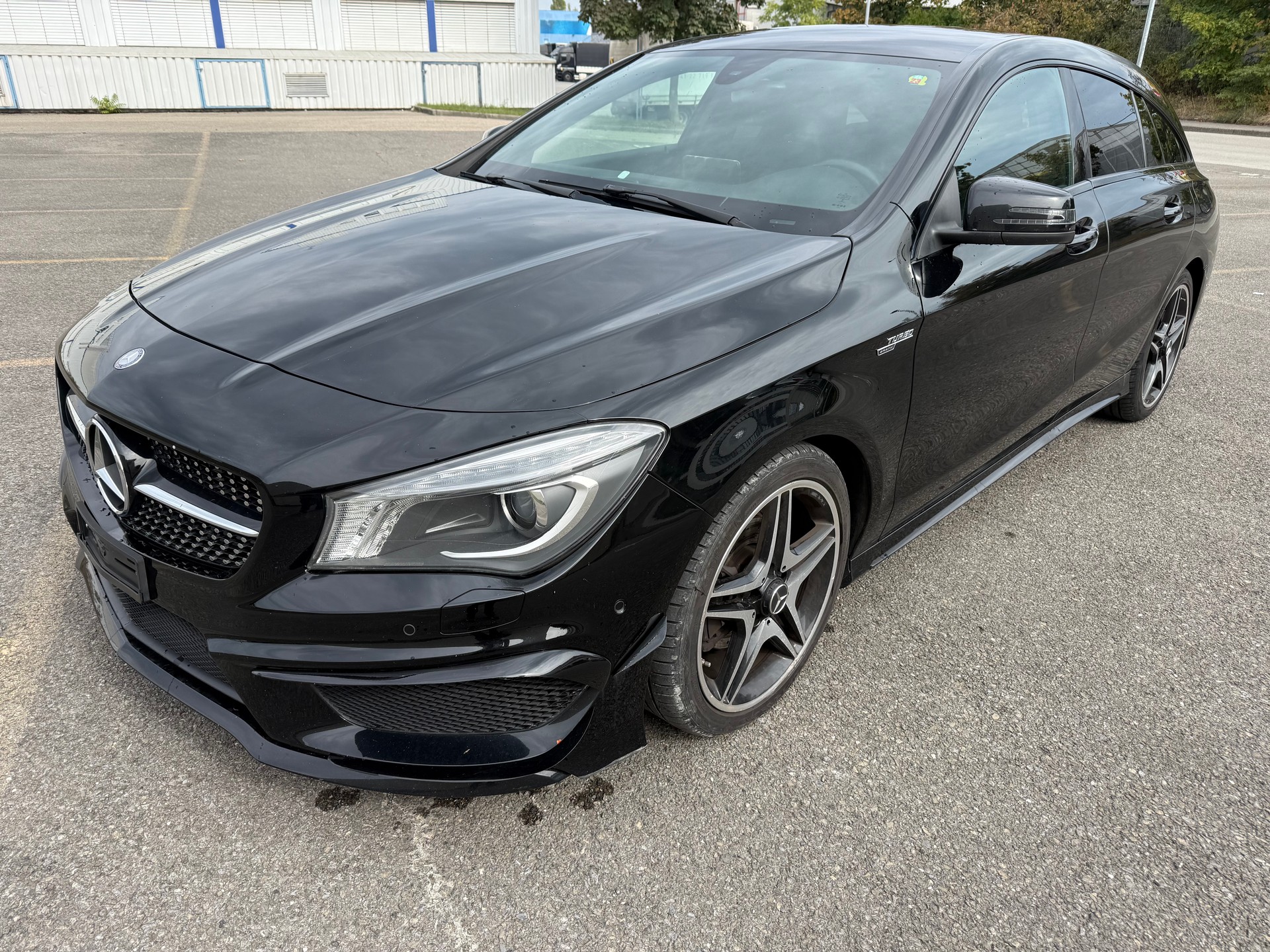 MERCEDES-BENZ CLA Shooting Brake 200 AMG Line 7G-DCT-image-1