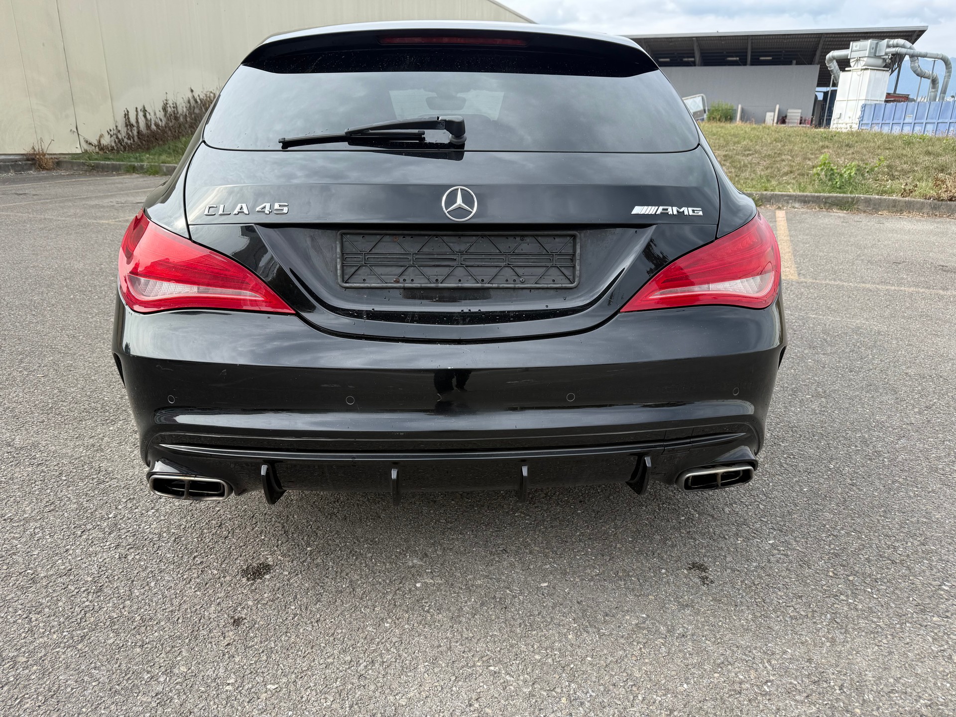 MERCEDES-BENZ CLA Shooting Brake 200 AMG Line 7G-DCT-image-3