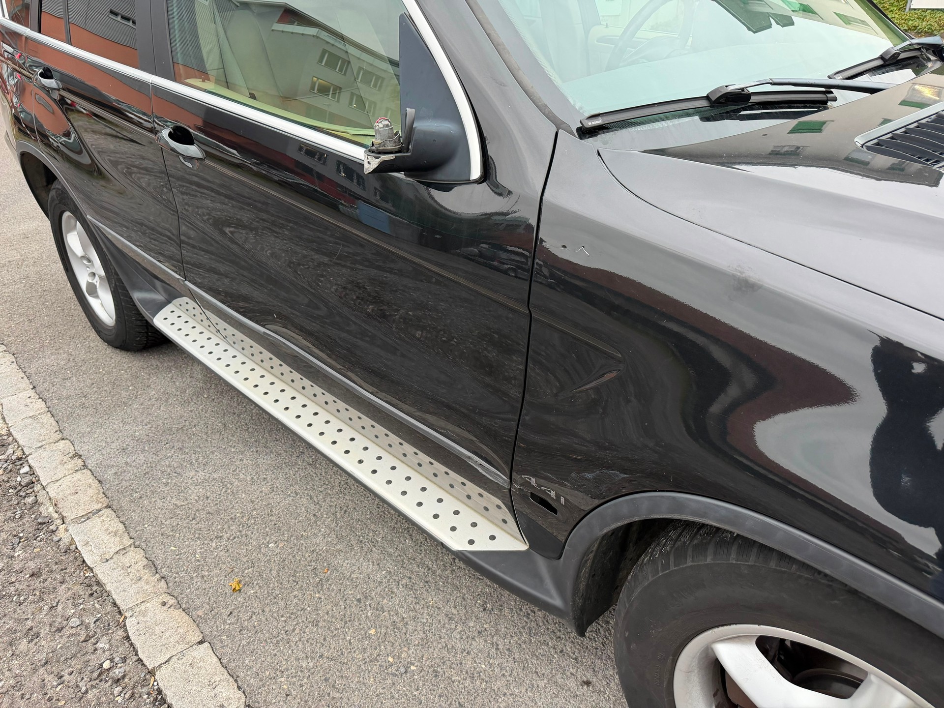 BMW X5 4.4i-image-11