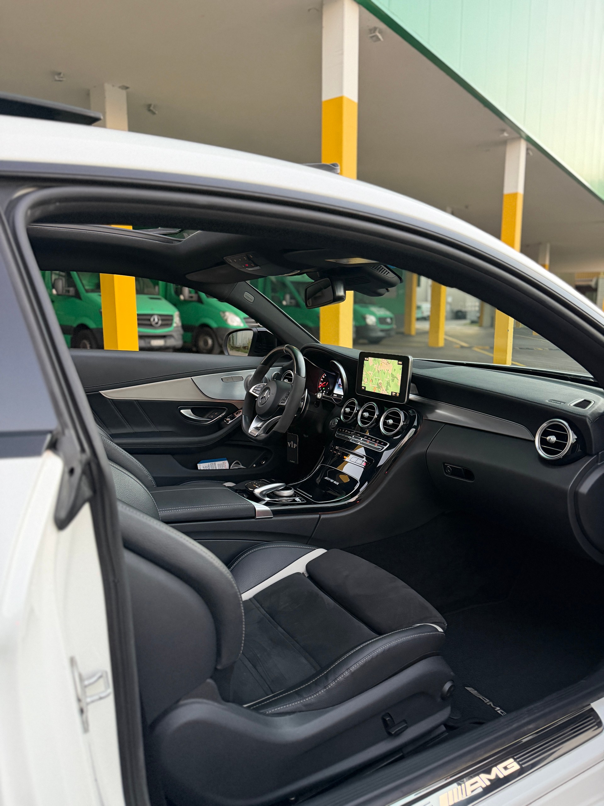 MERCEDES-BENZ C 63 S AMG Speedshift-image-9