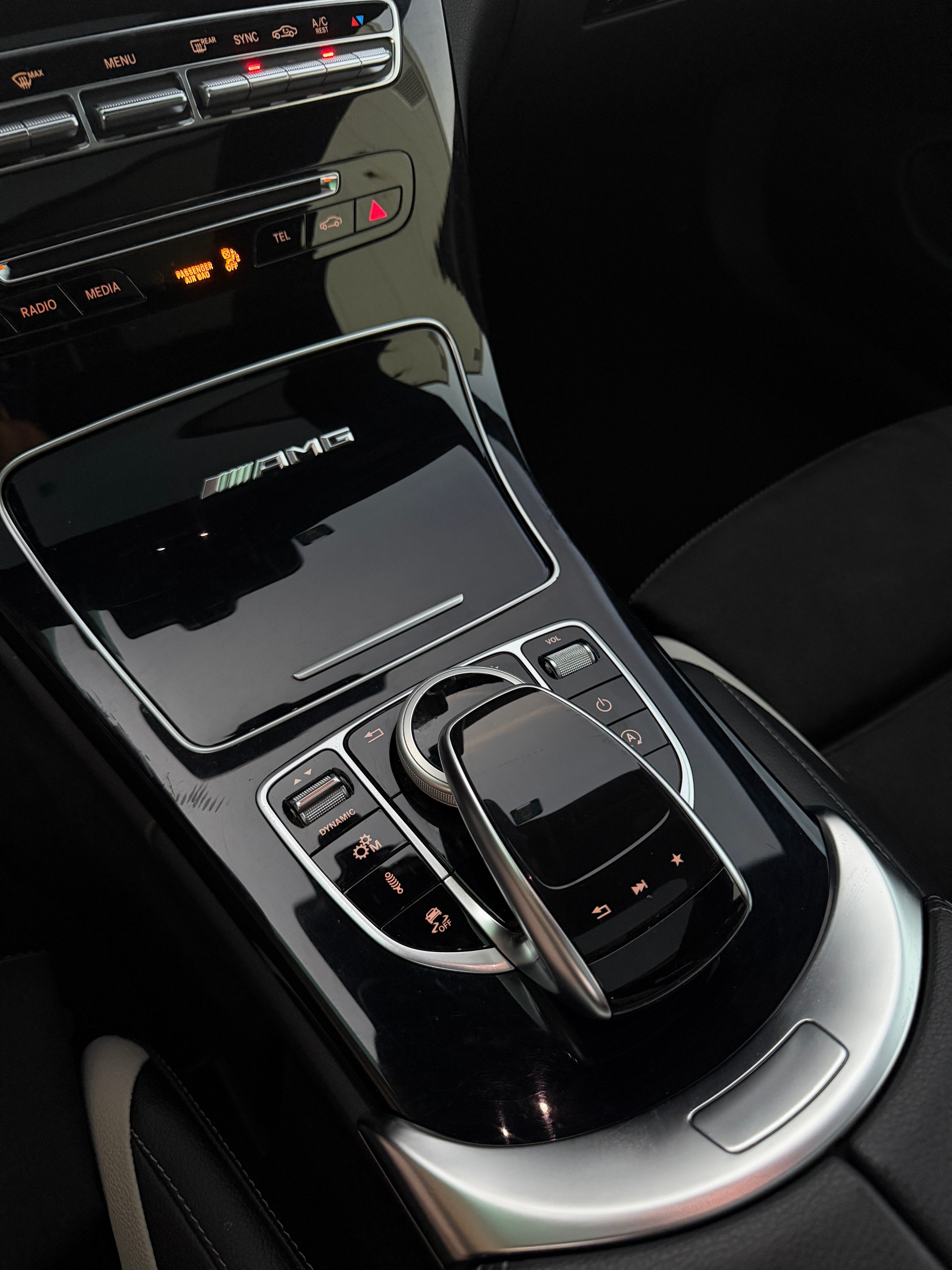 MERCEDES-BENZ C 63 S AMG Speedshift-image-11
