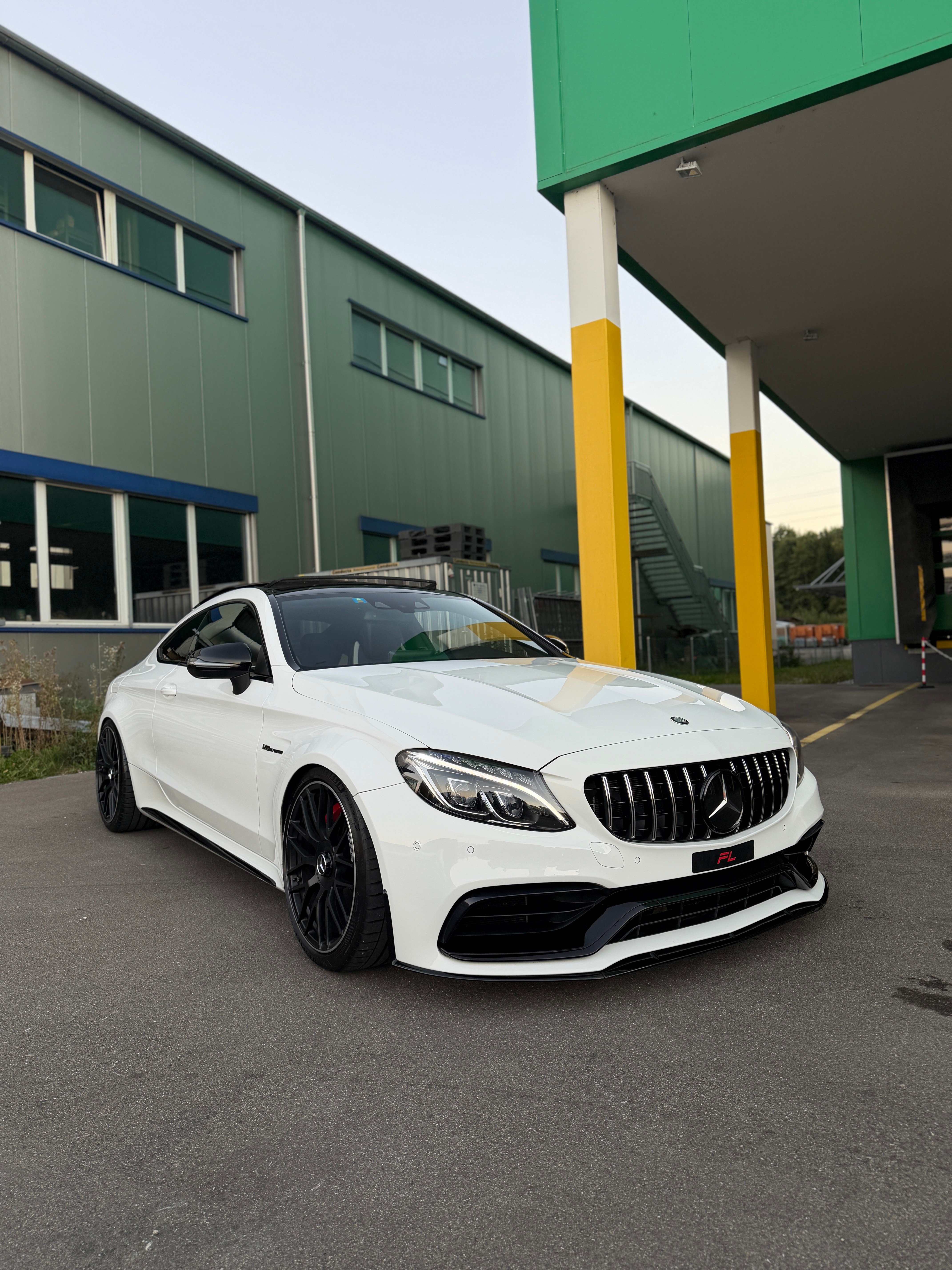 Car photo