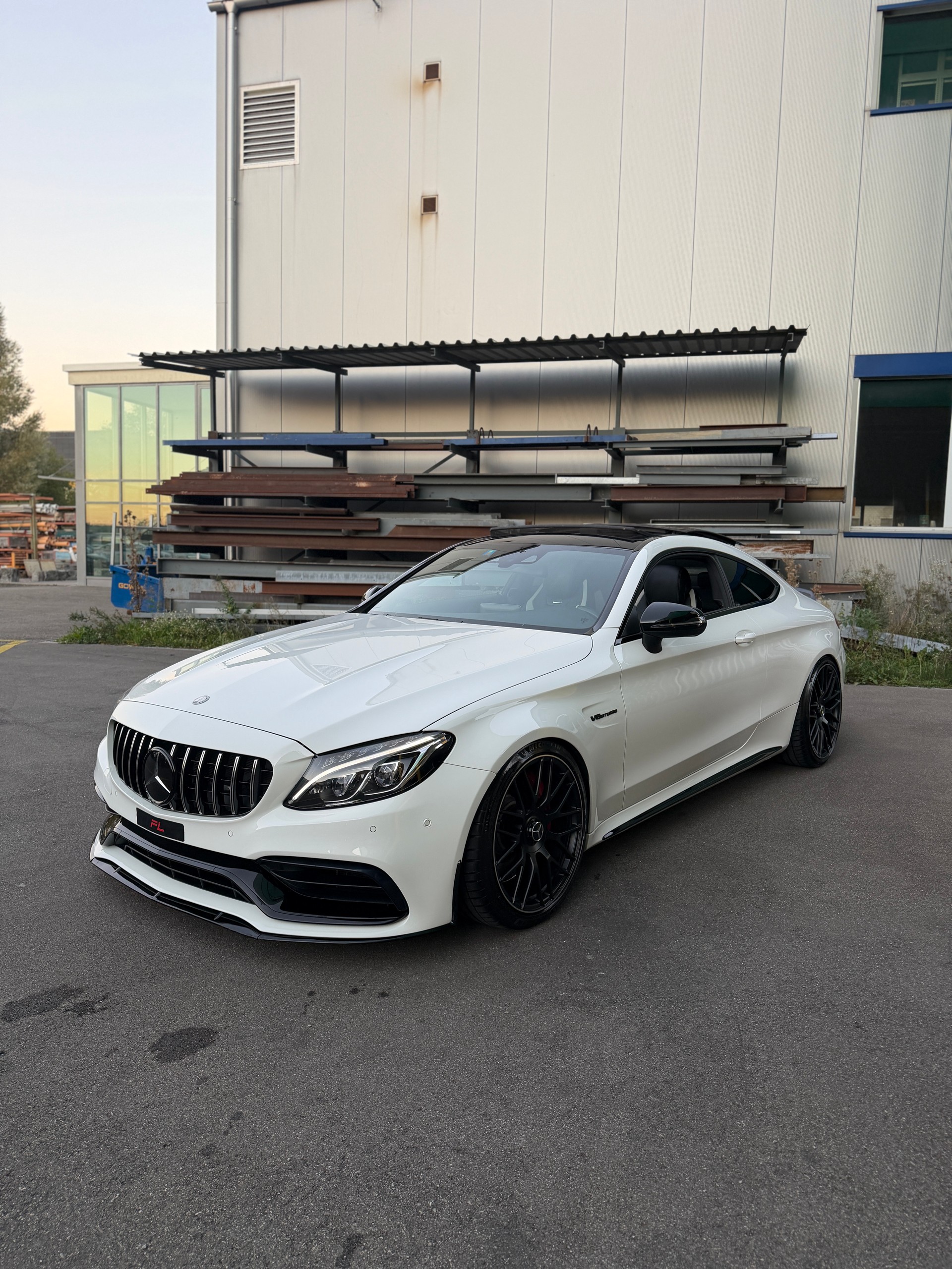 MERCEDES-BENZ C 63 S AMG Speedshift-image-2