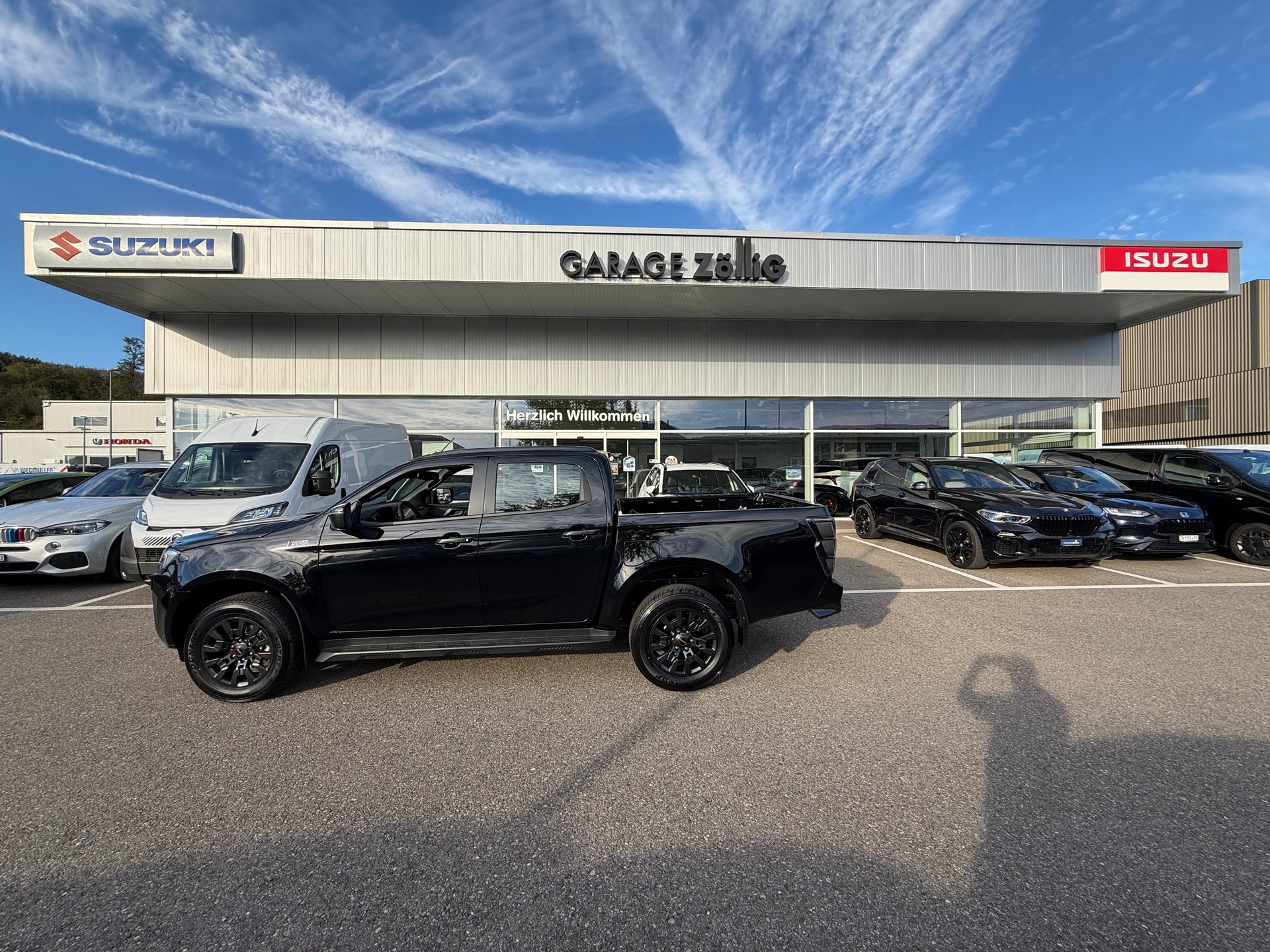 ISUZU CrewCab Nitro Sport 2.2 DMS AT 4x4-image-3