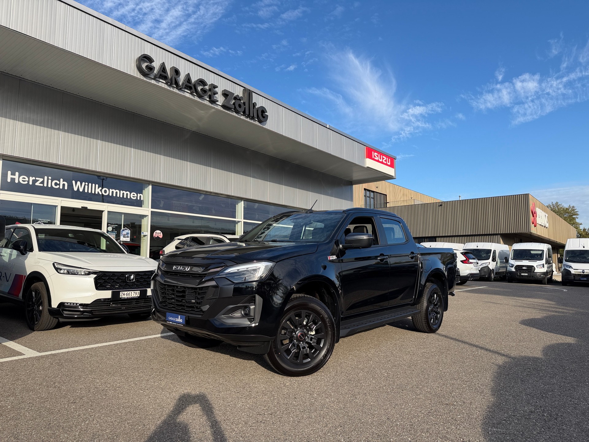 ISUZU CrewCab Nitro Sport 2.2 DMS AT 4x4-image-0