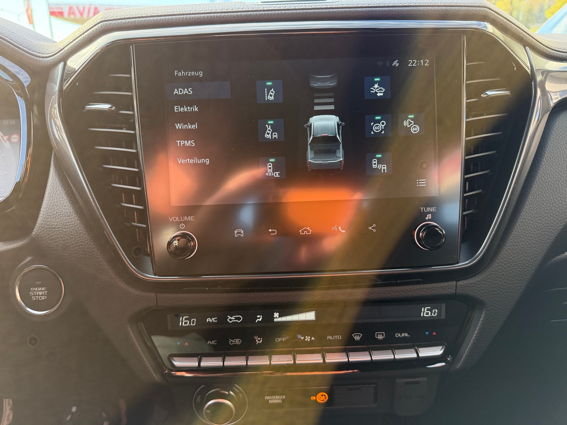 ISUZU CrewCab Nitro Sport 2.2 DMS AT 4x4-image-13