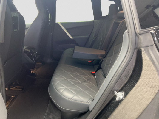 BMW iX xDrive50-image-9