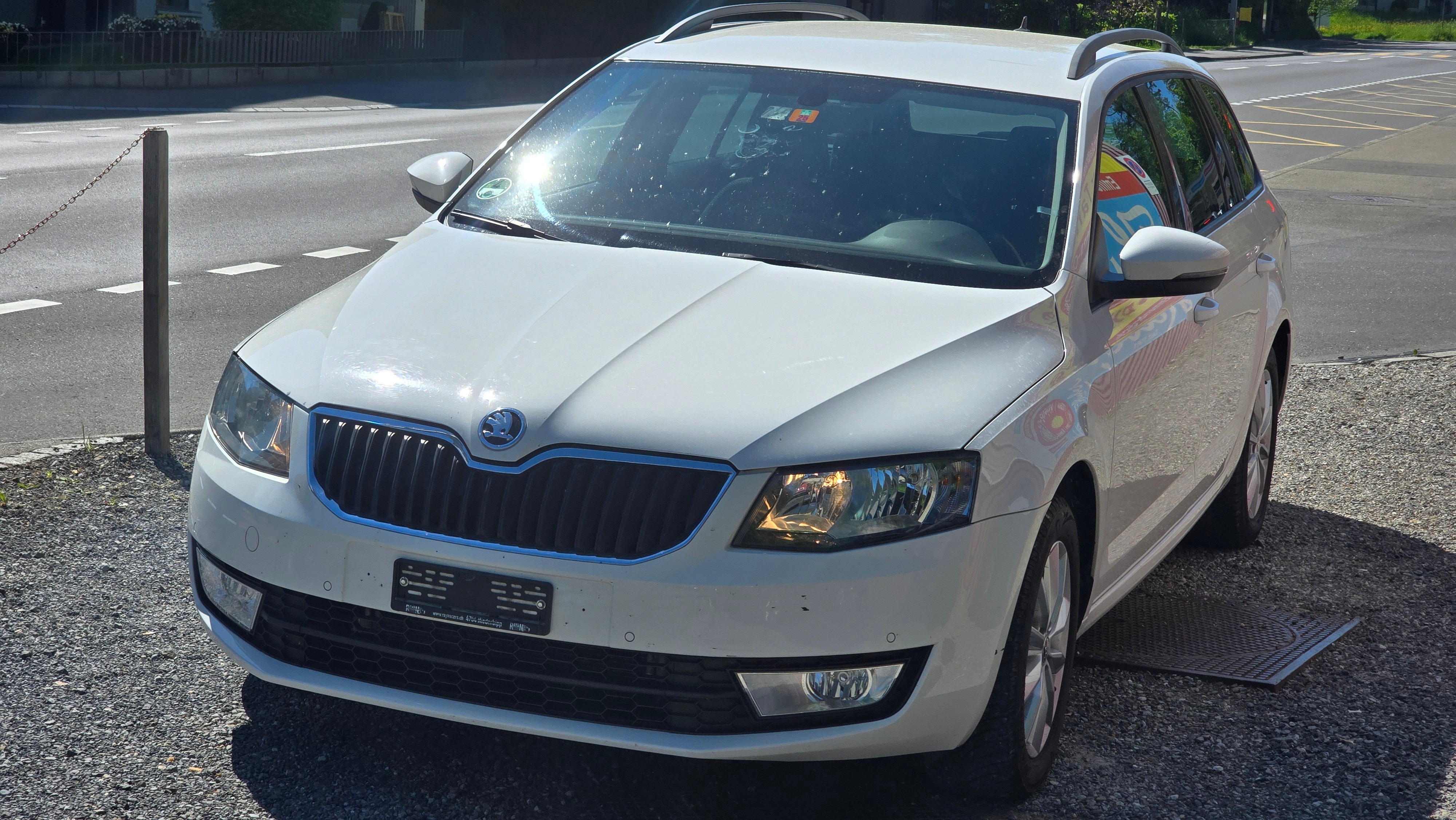 Car photo