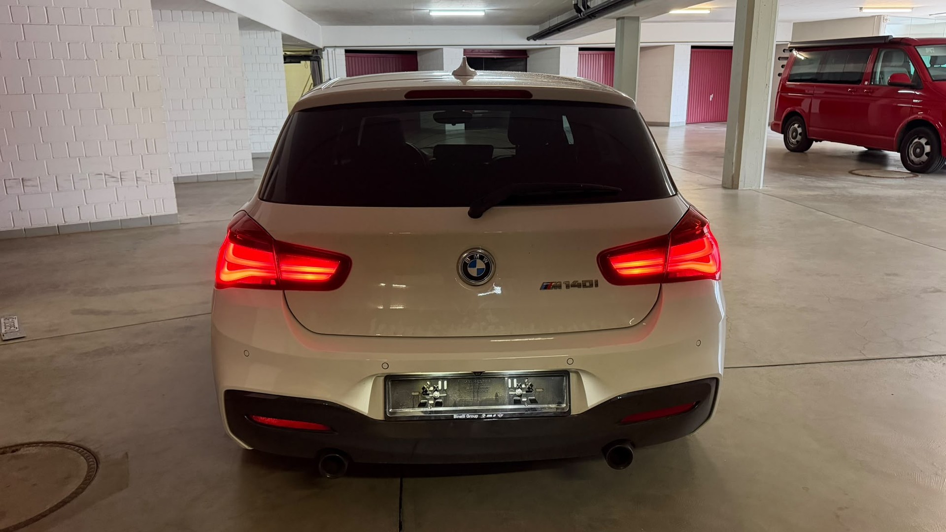 BMW M140i xDrive Steptronic-image-8