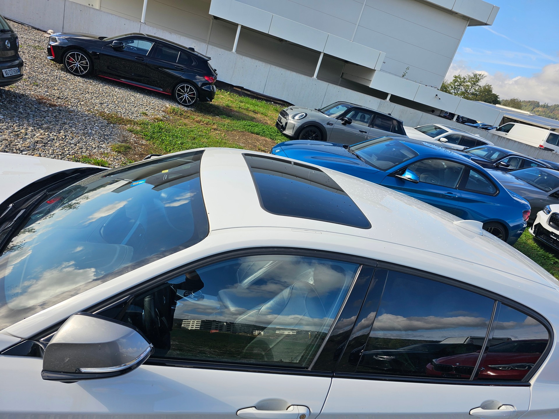 BMW M140i xDrive Steptronic-image-3