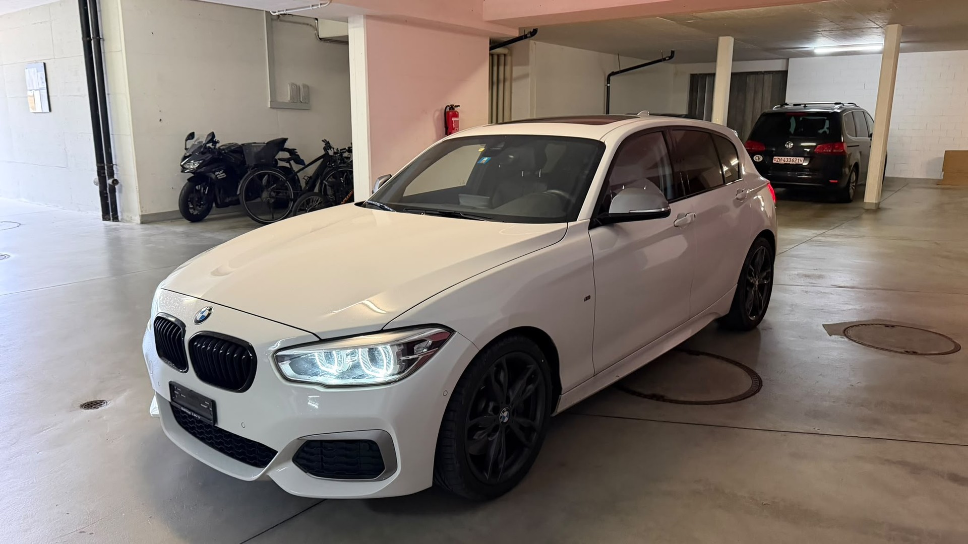 BMW M140i xDrive Steptronic-image-6