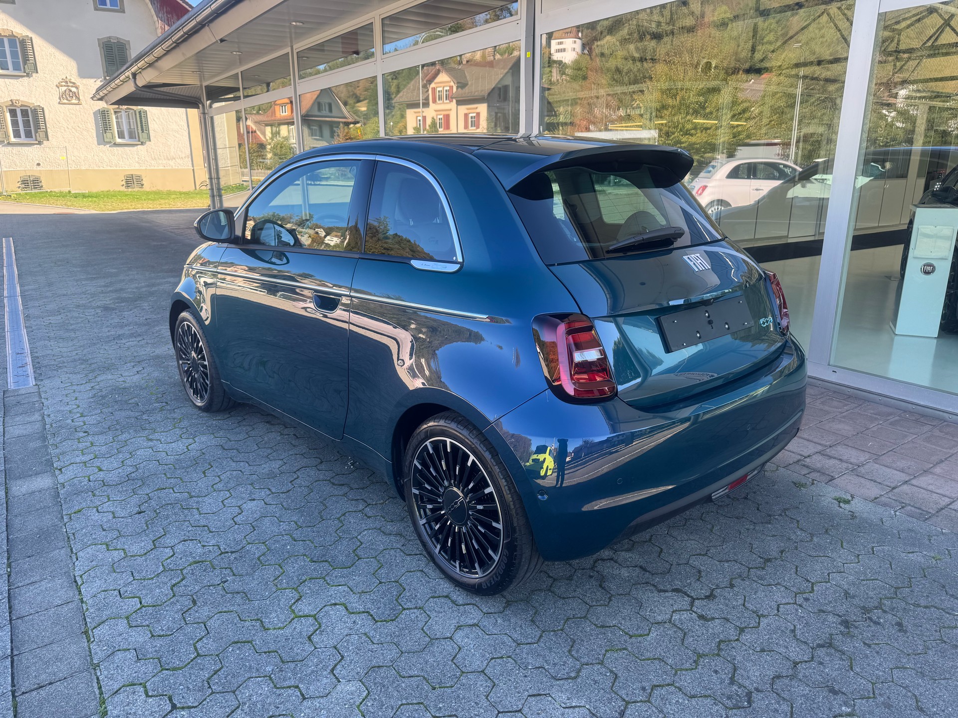 FIAT 500 electric 87 kW La Prima-image-4