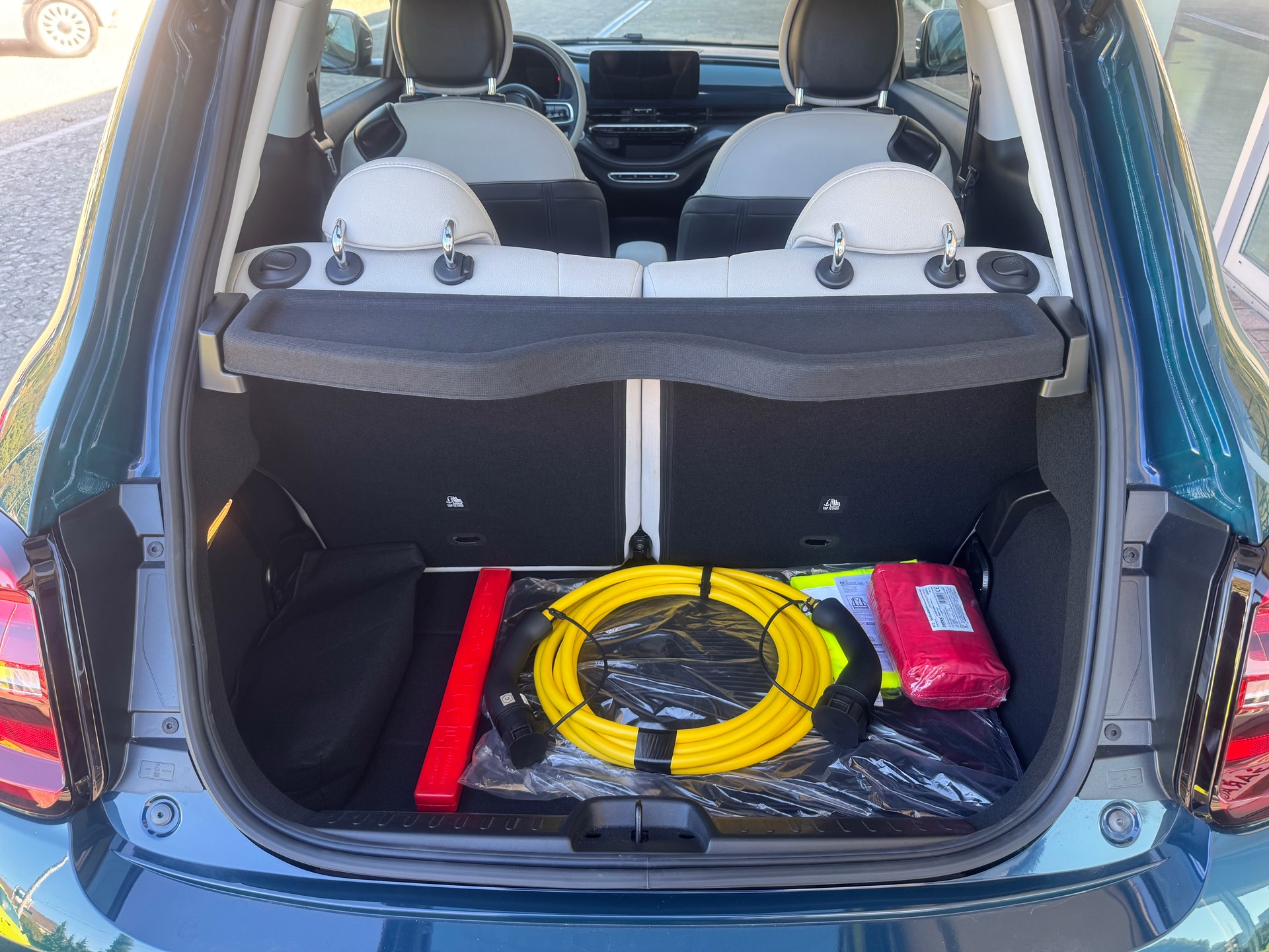 FIAT 500 electric 87 kW La Prima-image-12