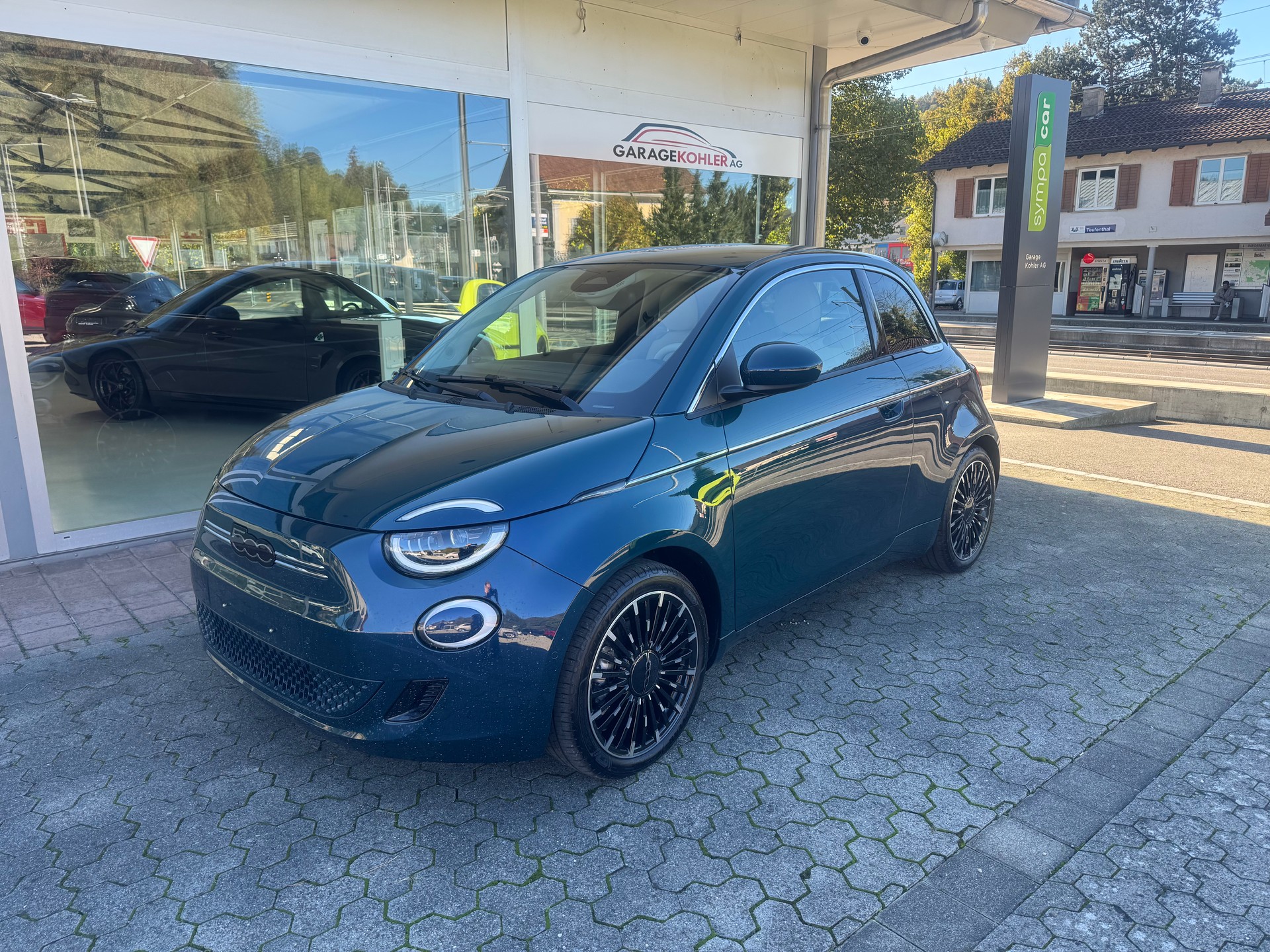 FIAT 500 electric 87 kW La Prima-image-1
