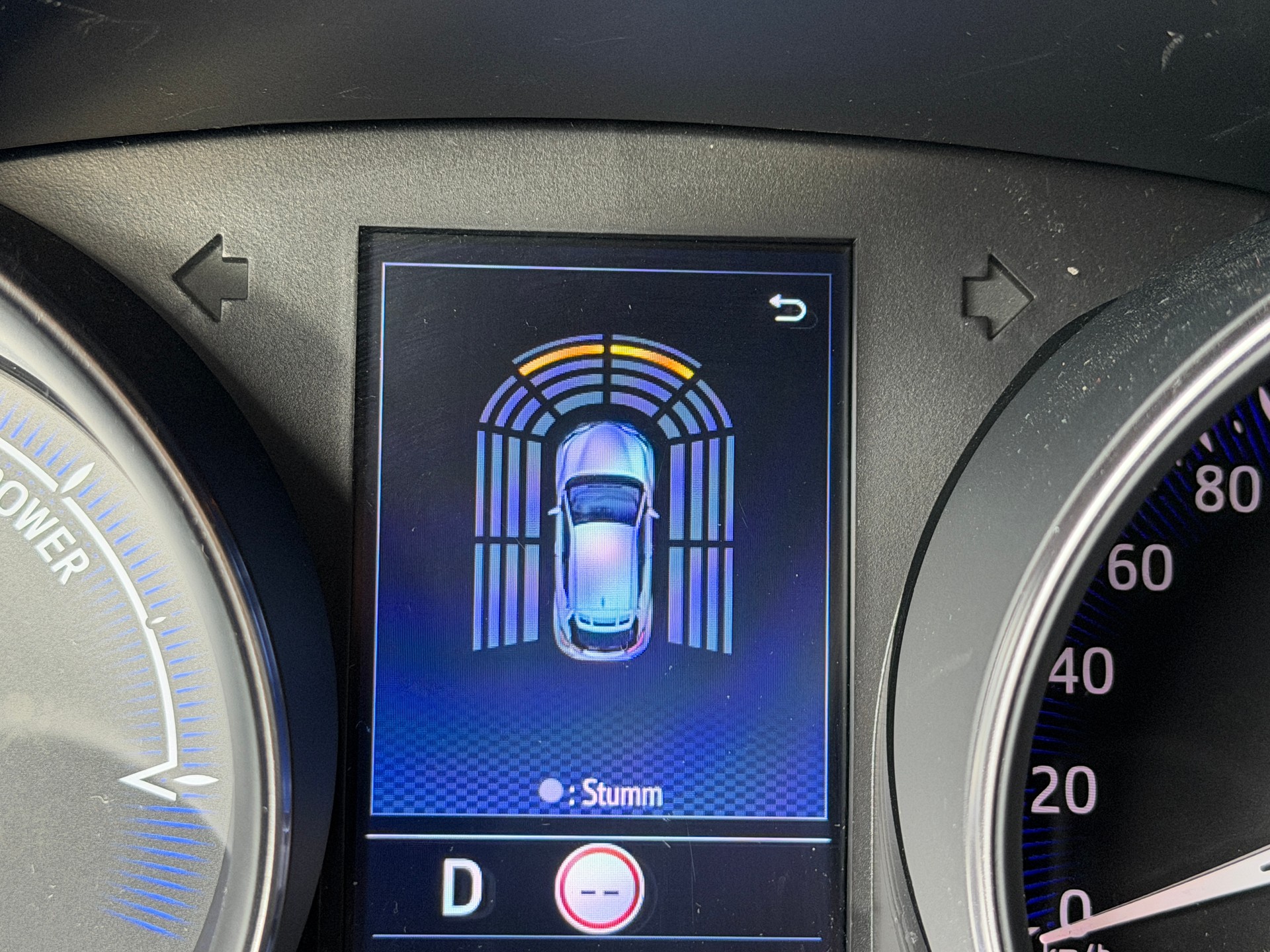 TOYOTA C-HR 2.0 HSD CVT Premium-image-18