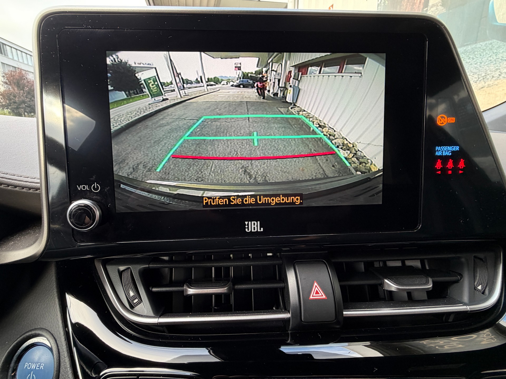 TOYOTA C-HR 2.0 HSD CVT Premium-image-16