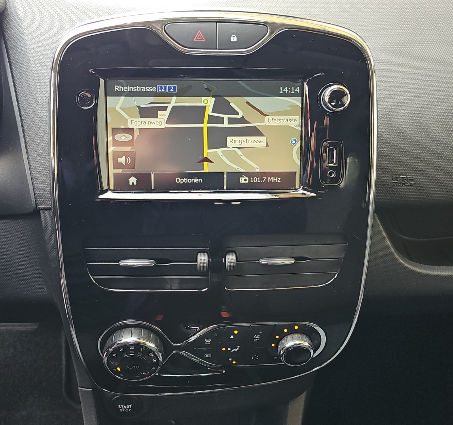 RENAULT Clio 1.2 16V T EDC-image-11