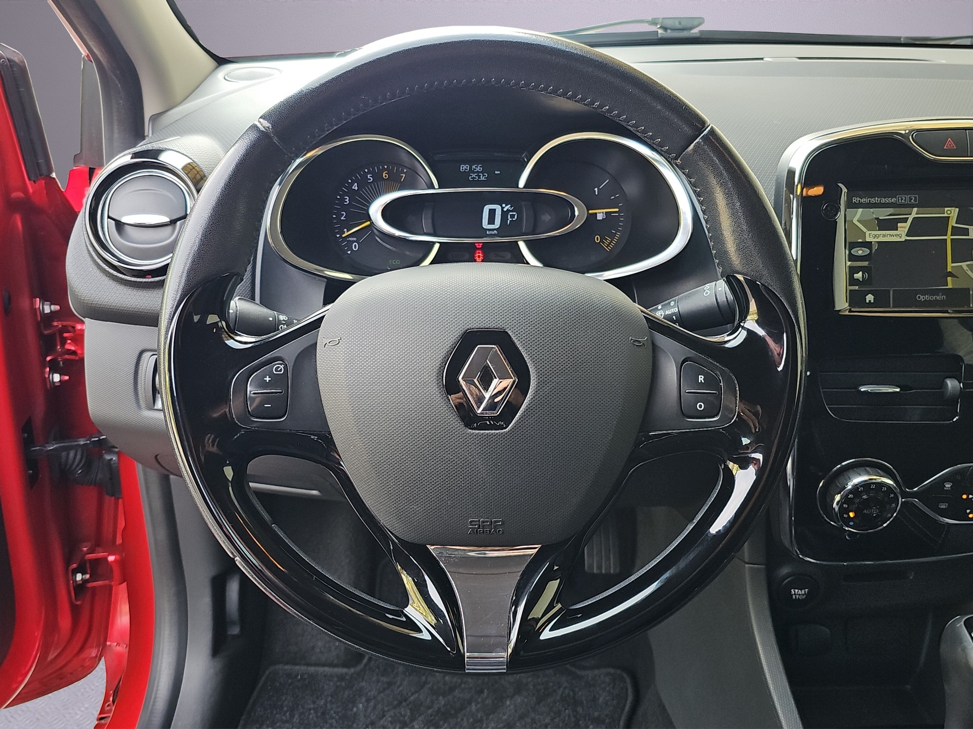 RENAULT Clio 1.2 16V T EDC-image-10