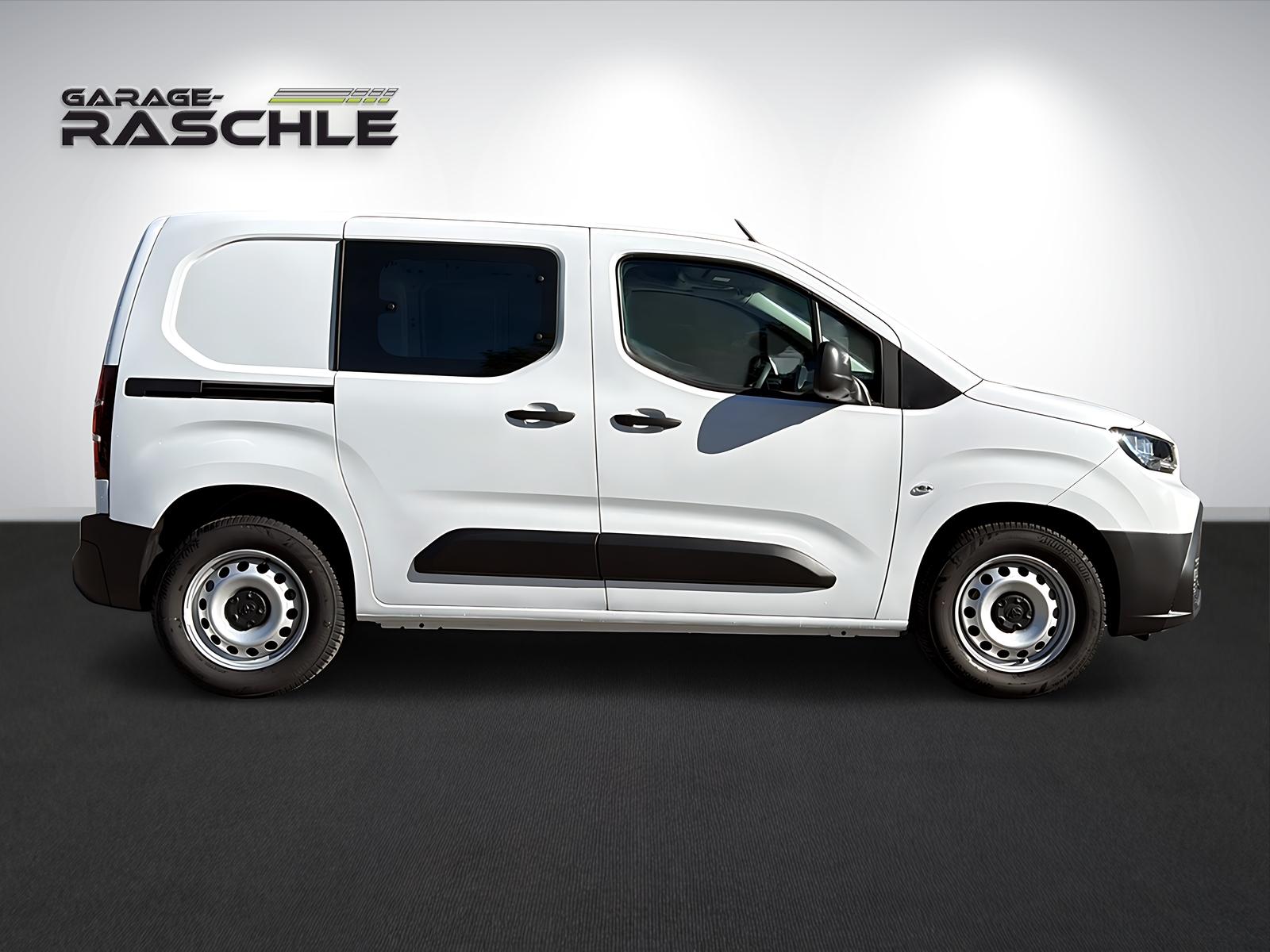 TOYOTA PROACE CITY Van L1 52KWh Active-image-6