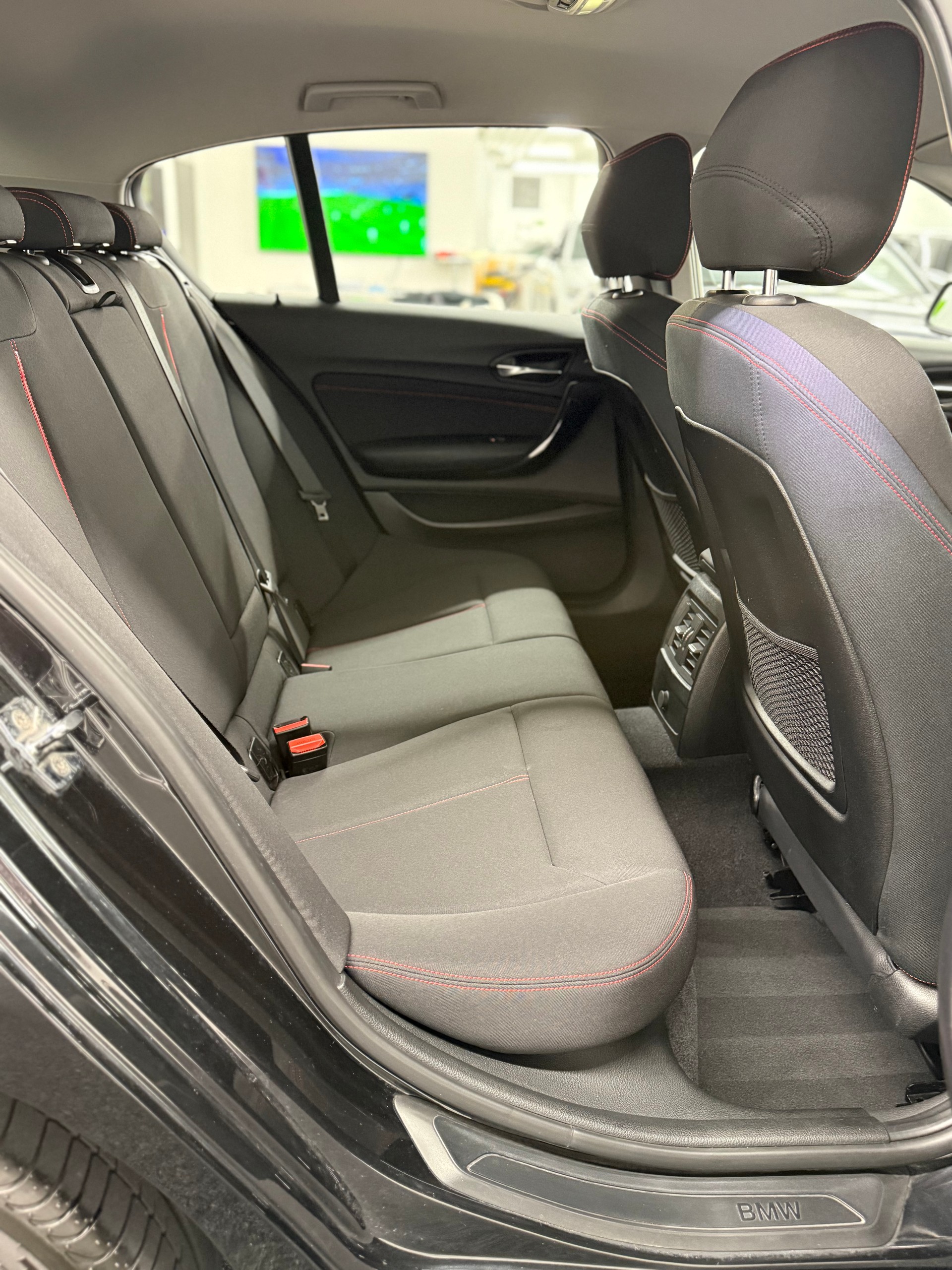 BMW 118i Sport Line Steptronic-image-20