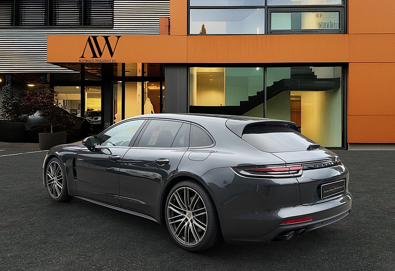 PORSCHE Panamera Sport Turismo 2.9 V6 4 E-Hybrid / CH Auslieferung - Top Ausstattung-image-3