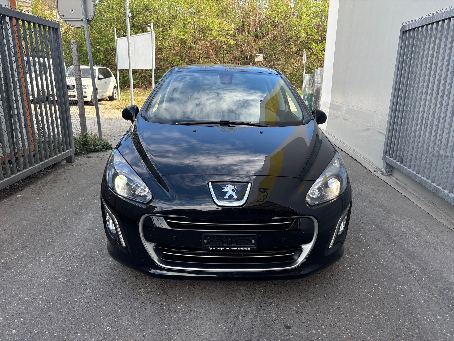 PEUGEOT 308 1.6 16V T GTi-image-4