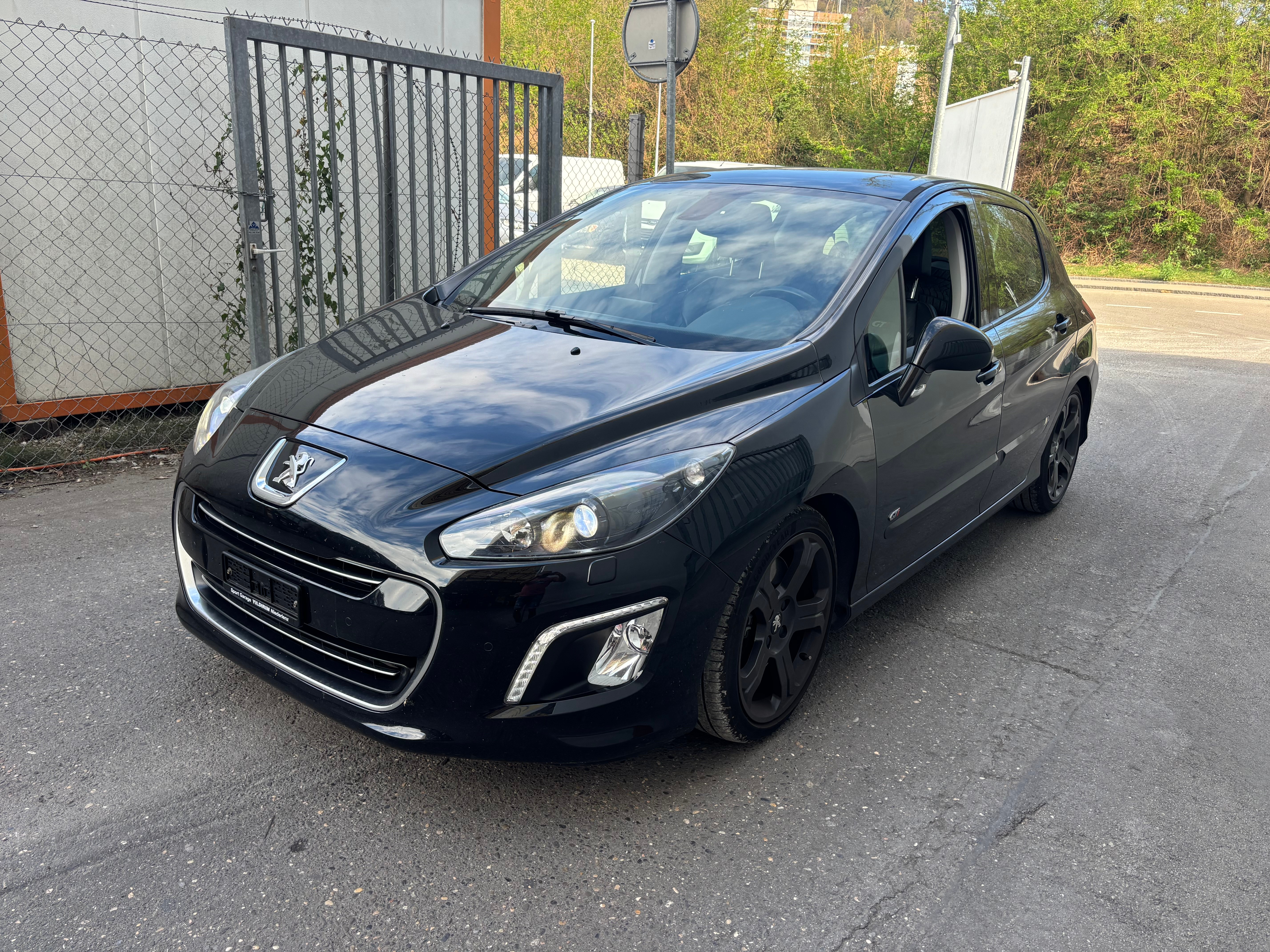 Car photo