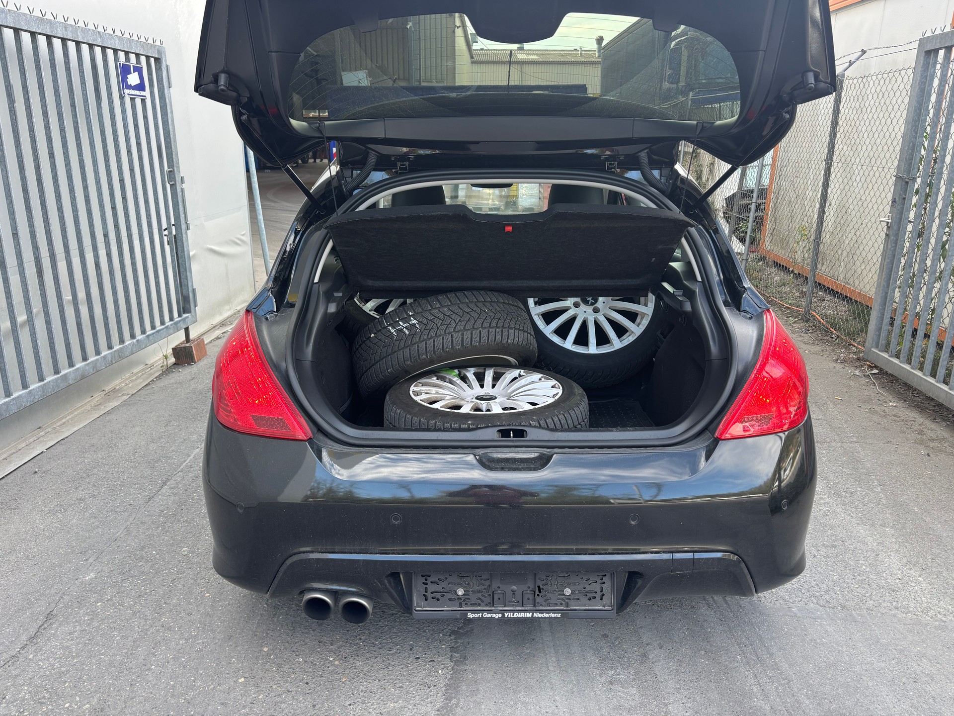 PEUGEOT 308 1.6 16V T GTi-image-6