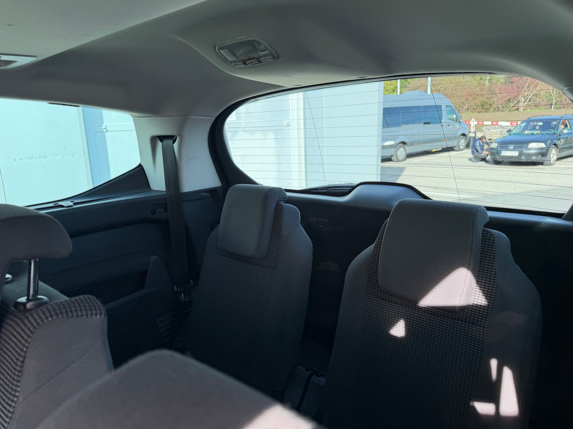 PEUGEOT 5008 2.0 HDI Business Automatic-image-9