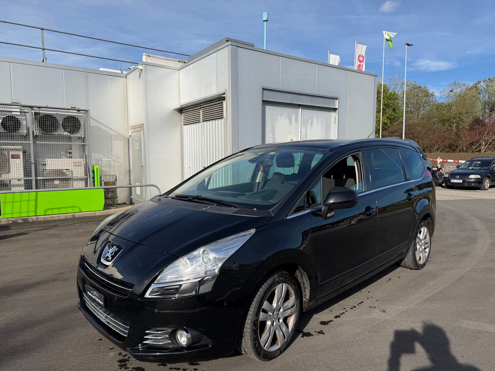 PEUGEOT 5008 2.0 HDI Business Automatic-image-7