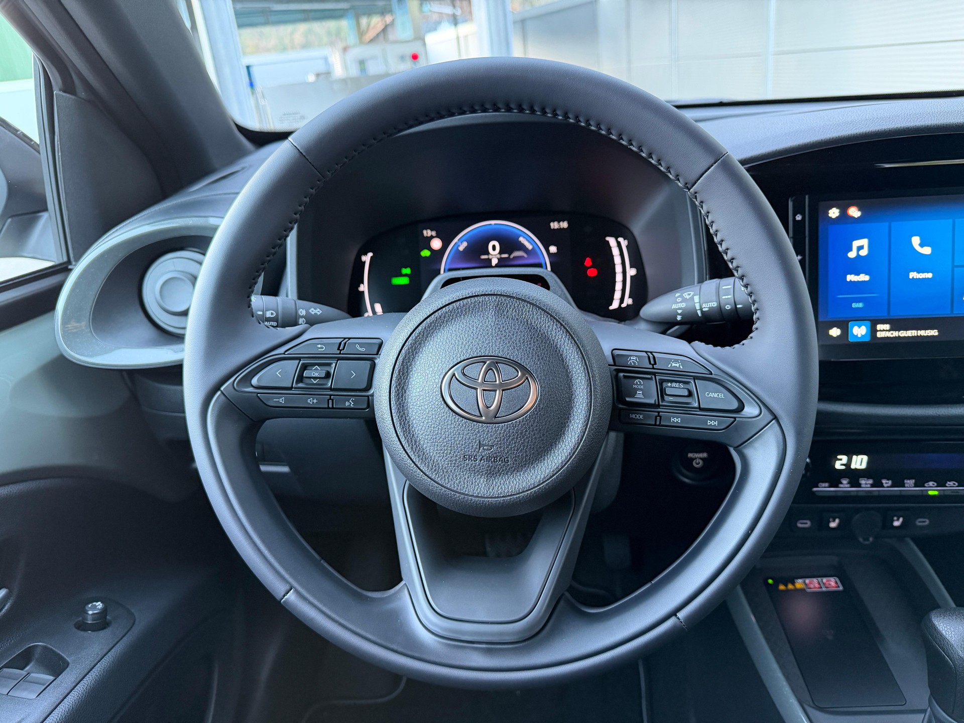TOYOTA Aygo X 1.5 VVT-i HSD Trend-image-7
